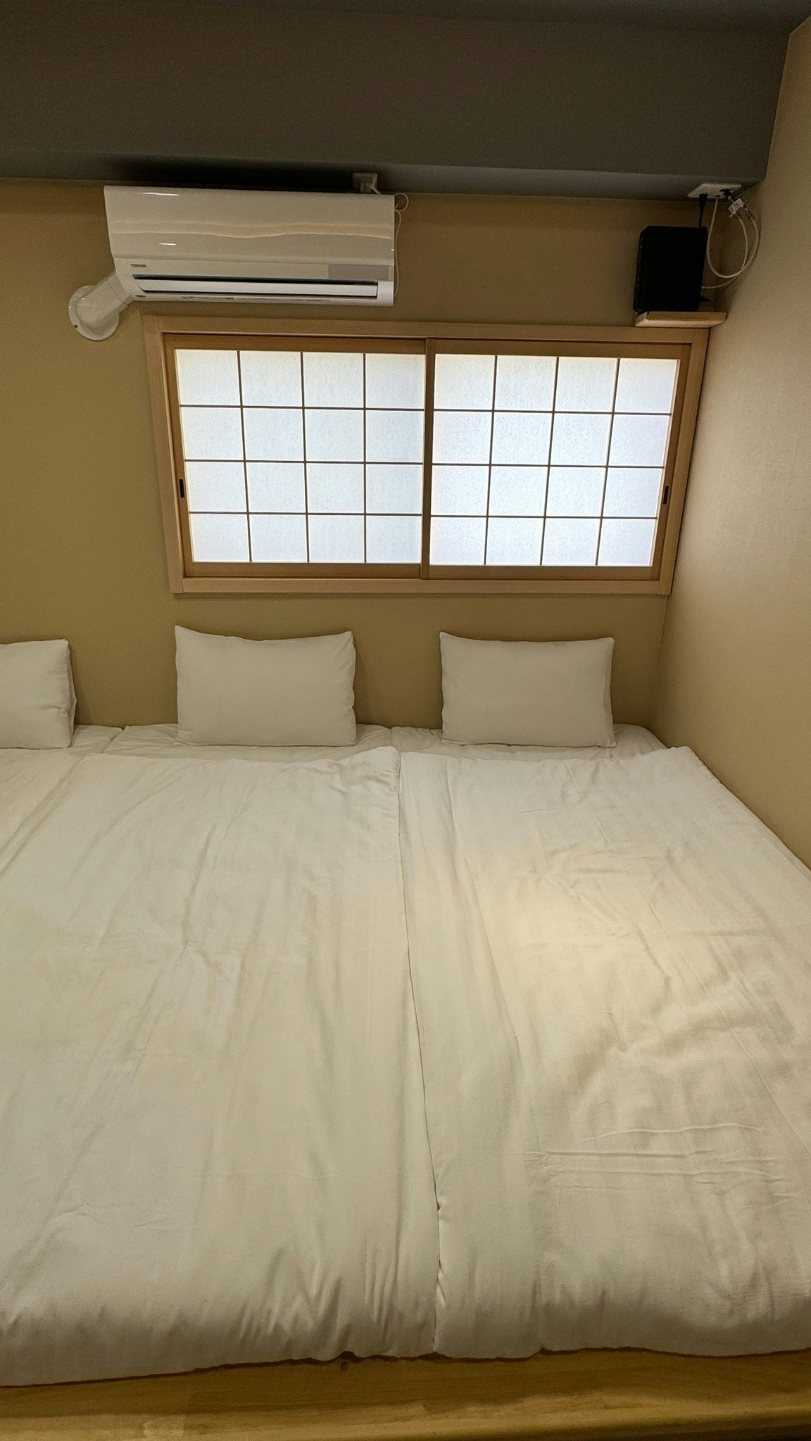 【和室クワッドルーム】天王寺駅まで徒歩2分・和モダン4人部屋・シャワーのみ
