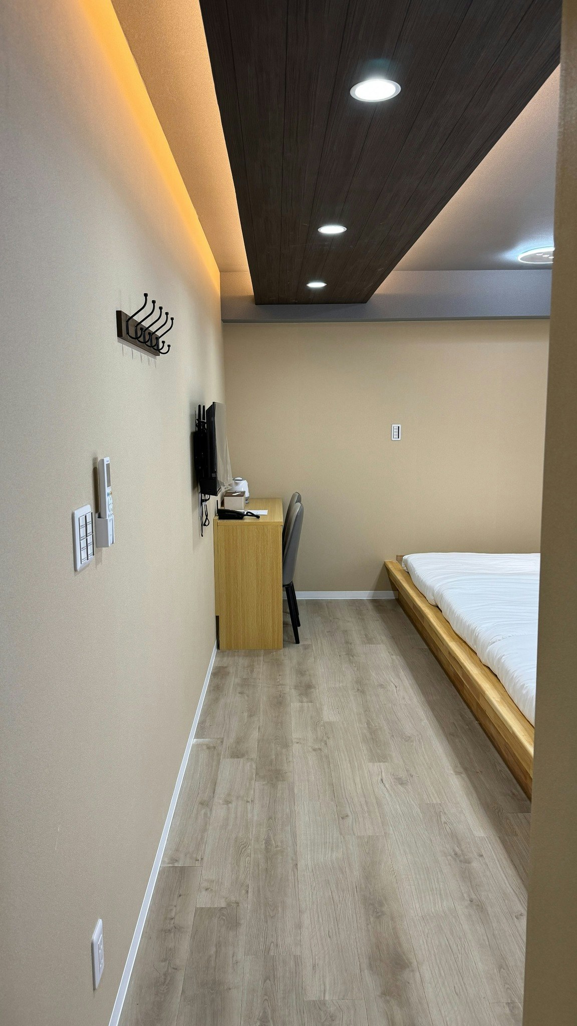 【和室クワッドルーム】天王寺駅まで徒歩2分・和モダン4人部屋・シャワーのみ