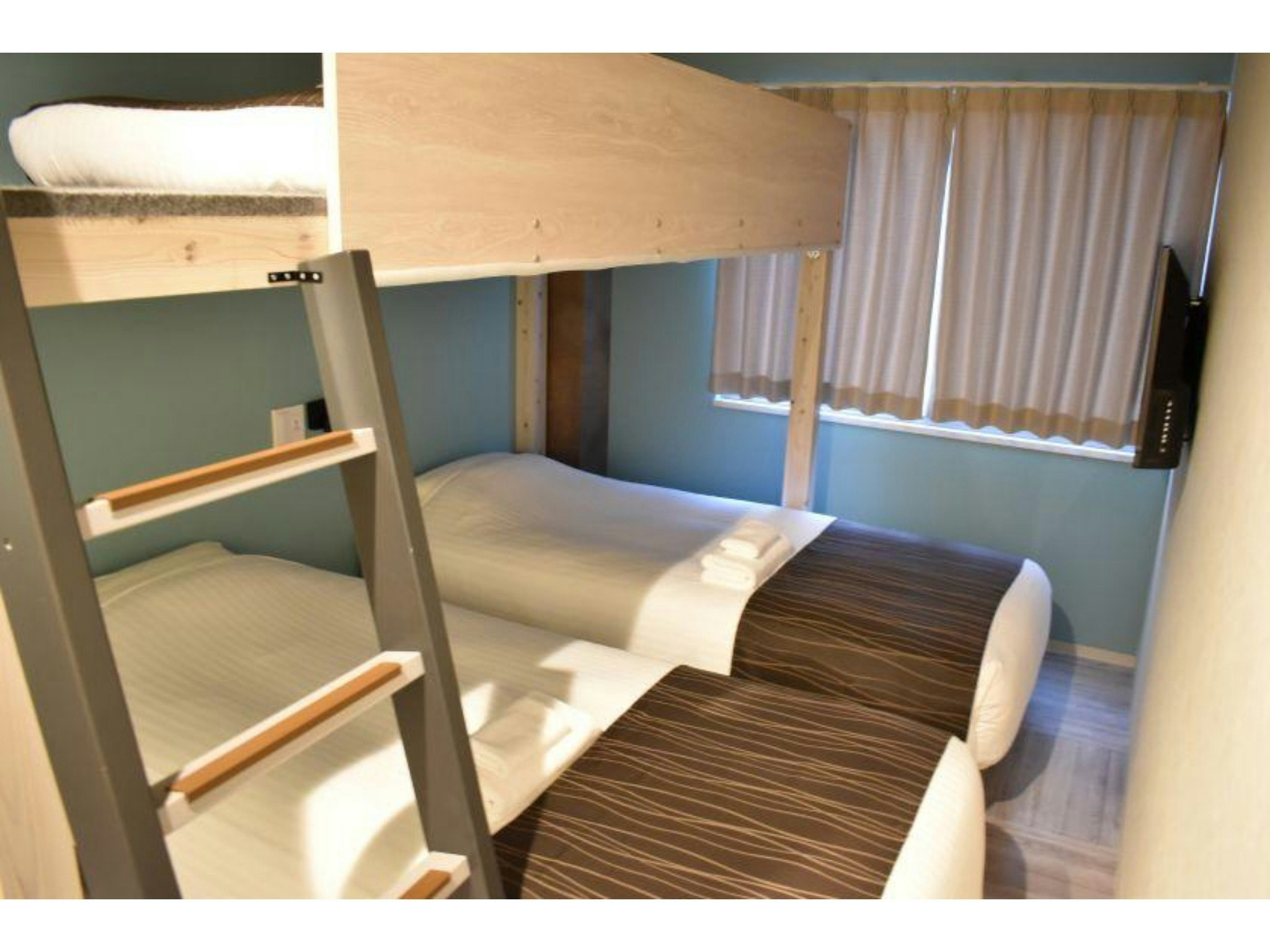 【禁煙】6人部屋(ロフトベッド付)【素泊り・中心エリアで快適ステイ】心斎橋商店街もグリコもすぐそこ!