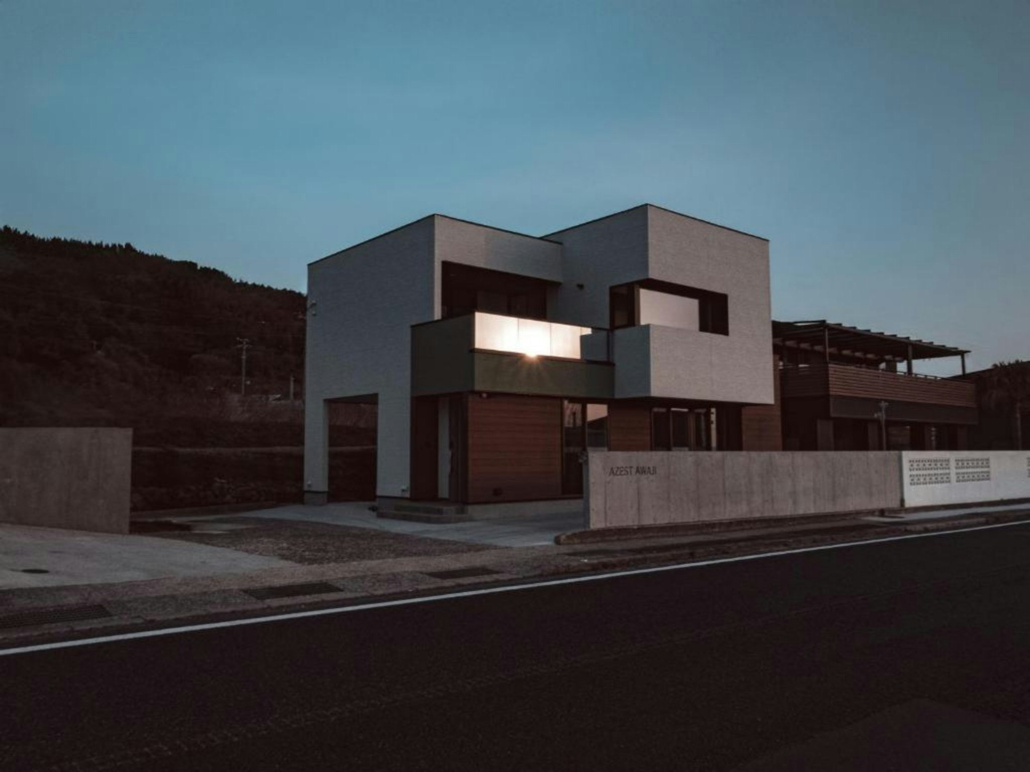 【一棟貸し】AZEST AWAJI