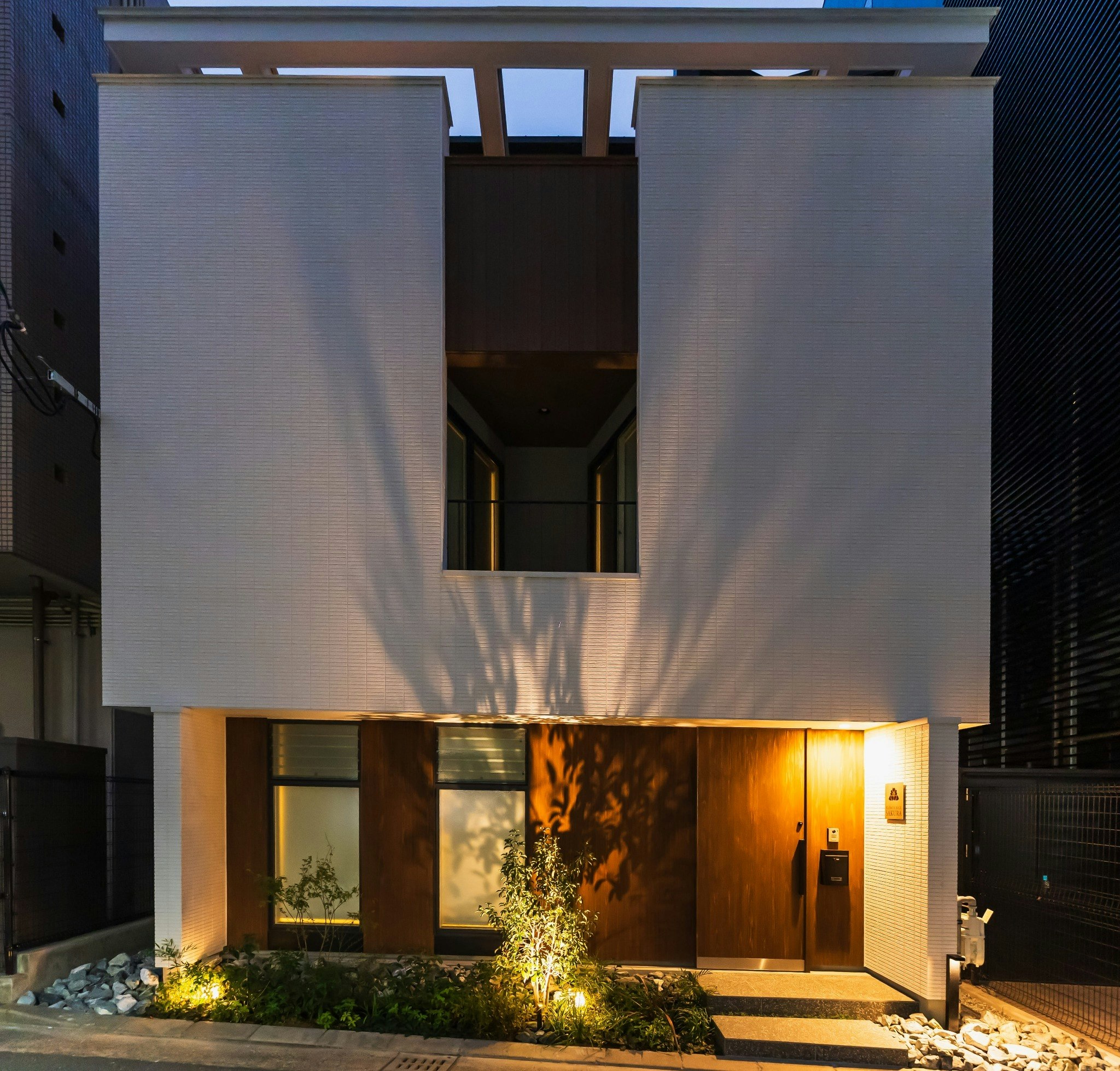 【 2025.11.30 OPEN 】Flower Base Sakura 博多駅徒歩5分