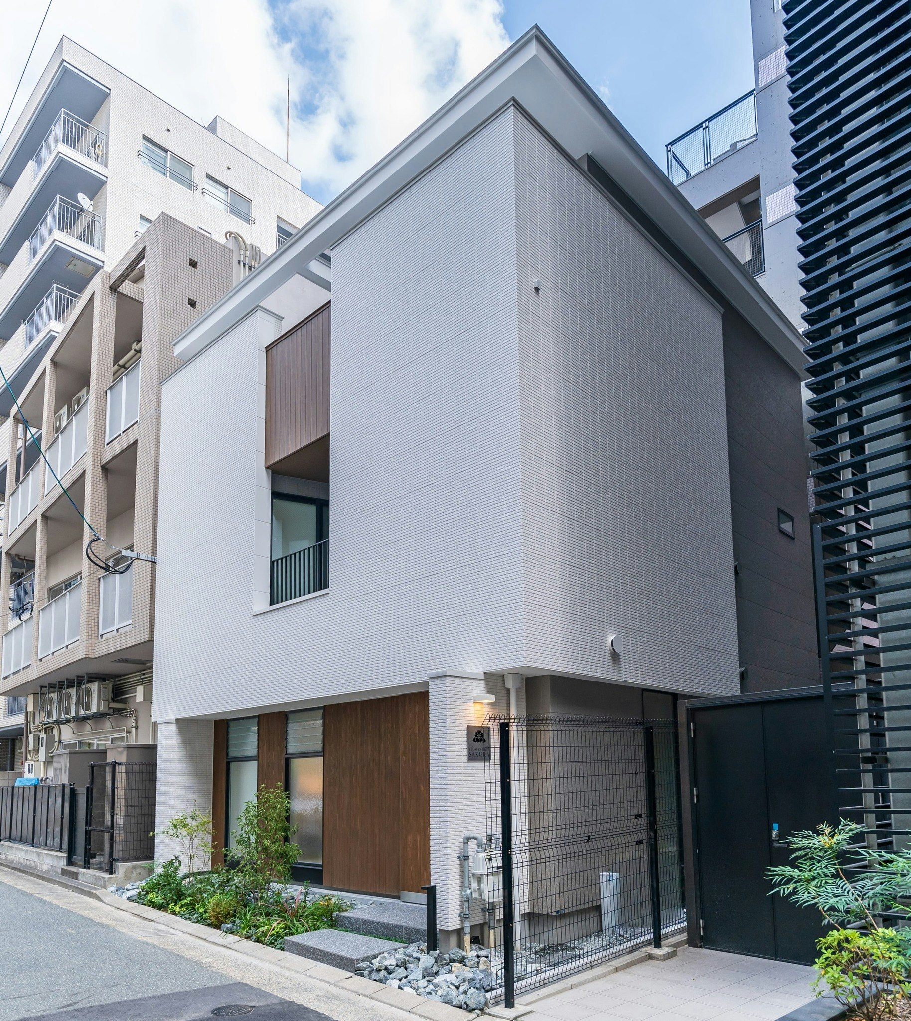 【 2025.11.30 OPEN 】Flower Base Sakura 博多駅徒歩5分