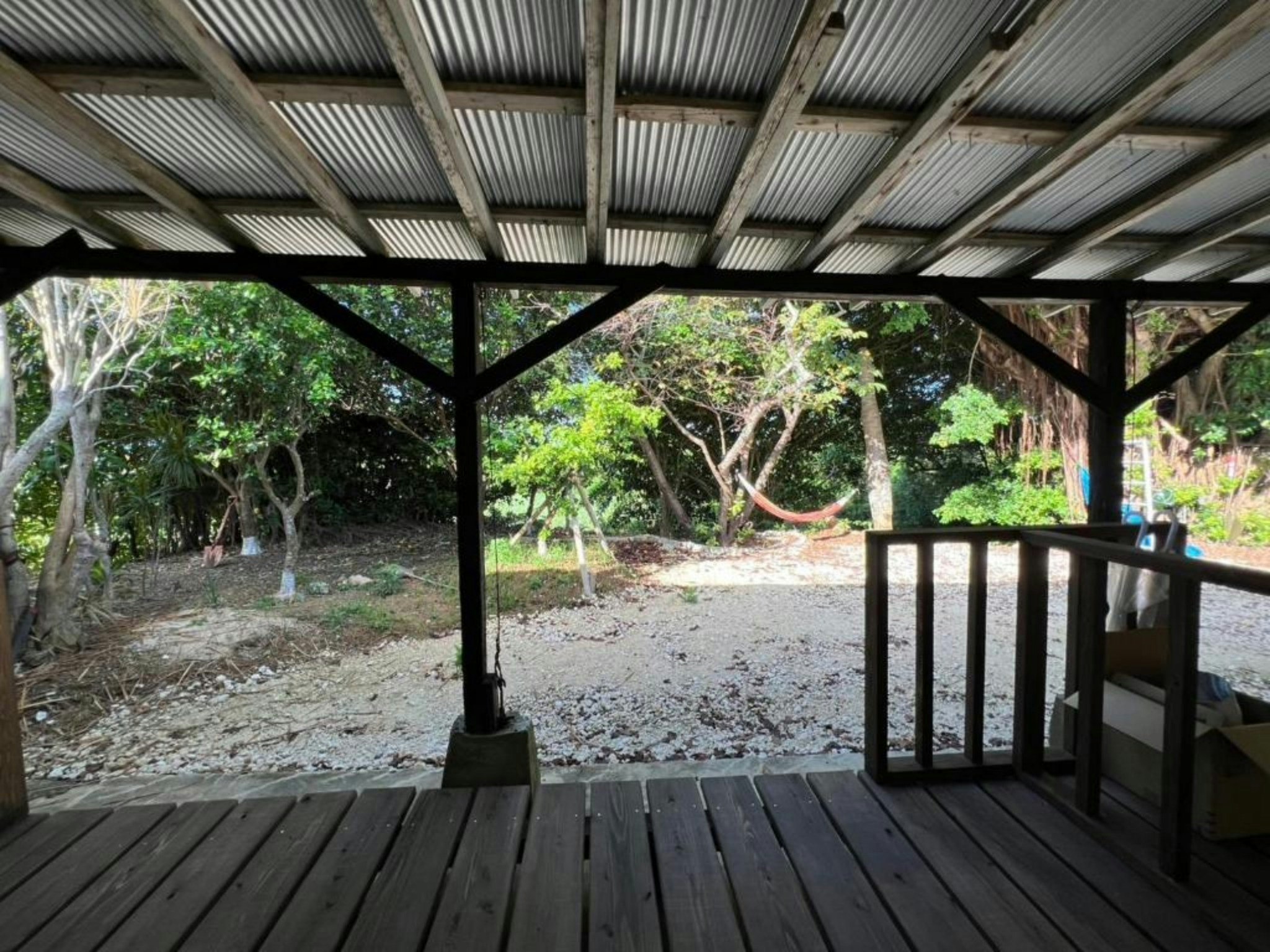 【禁煙】Room5/ガジュマルの木陰でひとやすみ・静かな島のやすらぎのお宿