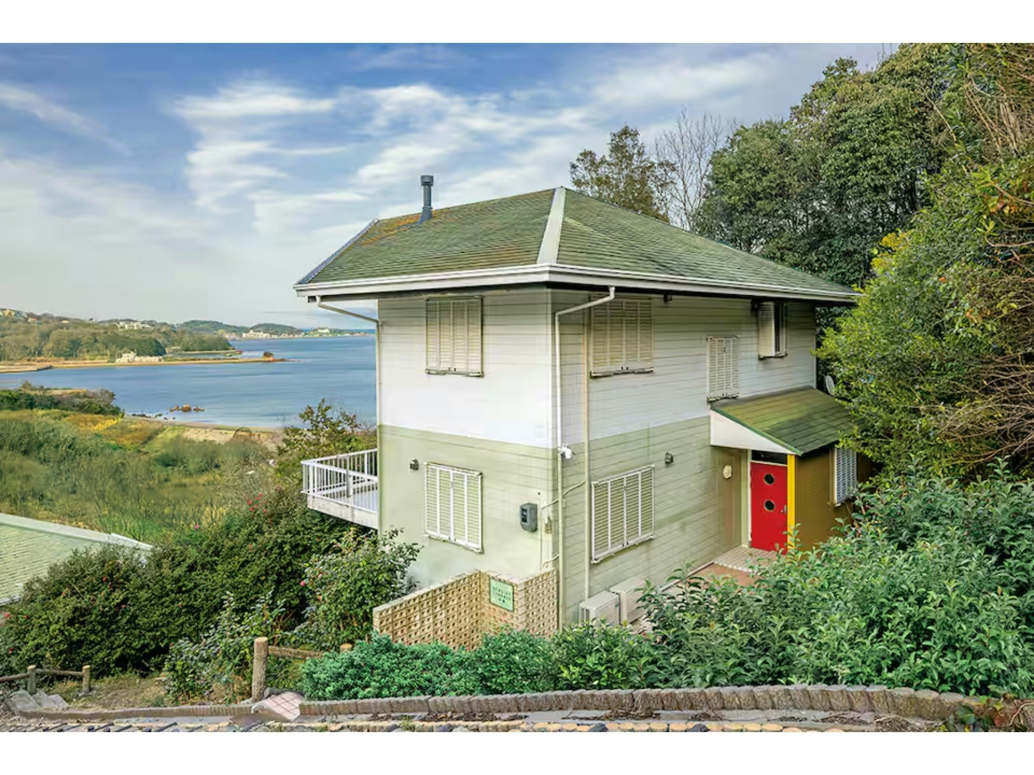 【禁煙】建築家が設計した海の見える貸別荘/一棟貸/最大8名まで/BBQができます