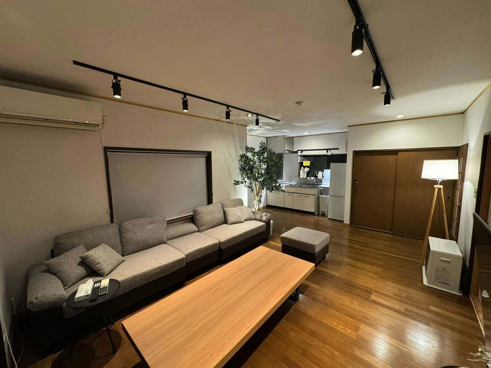 【BBQ&焚火設備あり!】新規オープン河口湖IC5分!自然の中の一棟貸ーThe EMBER NEST