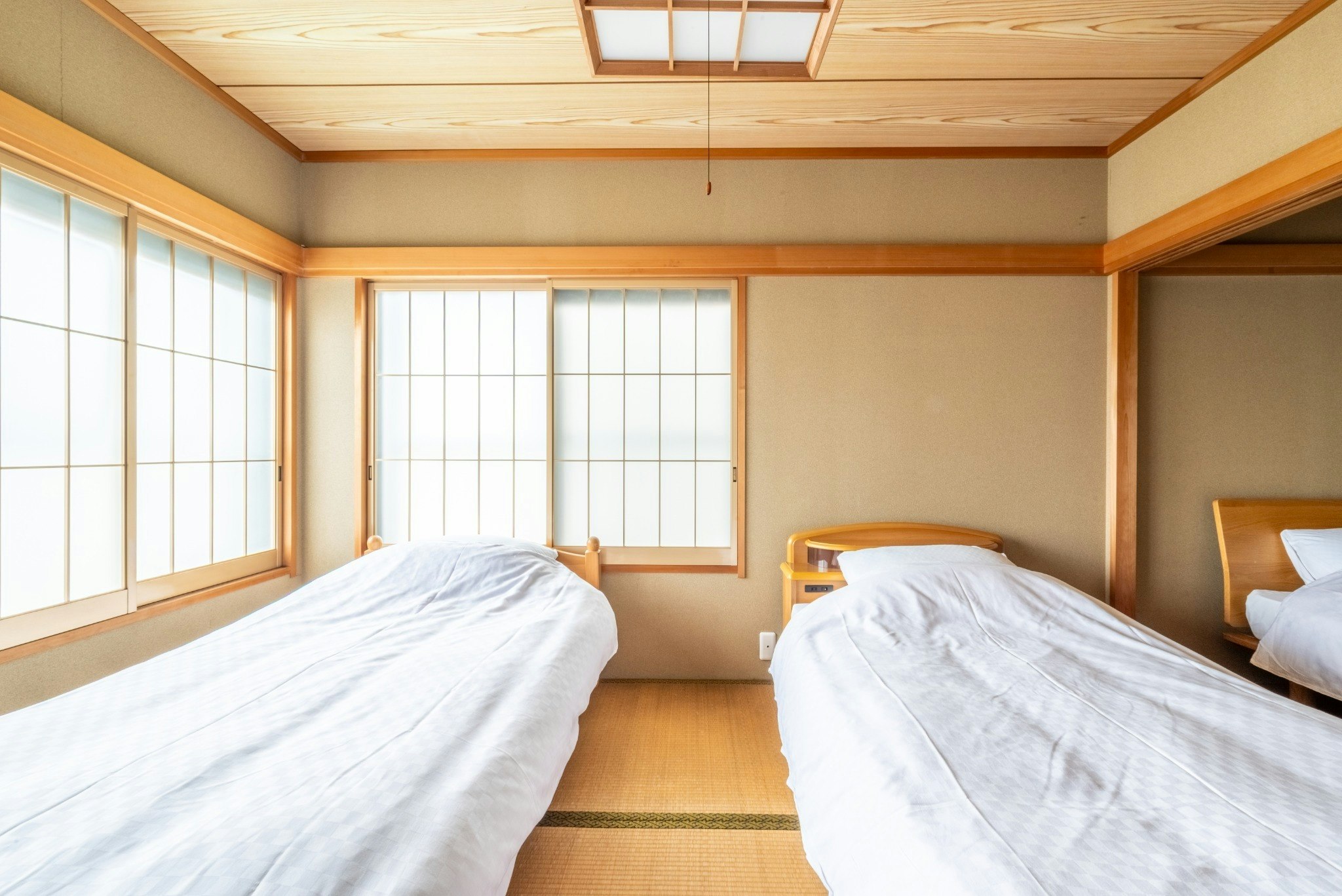 ならまち・温泉近く・奈良駅徒歩17分[一棟貸切78m2最大10人/無料貸出自転車・駐車場有り/バス停