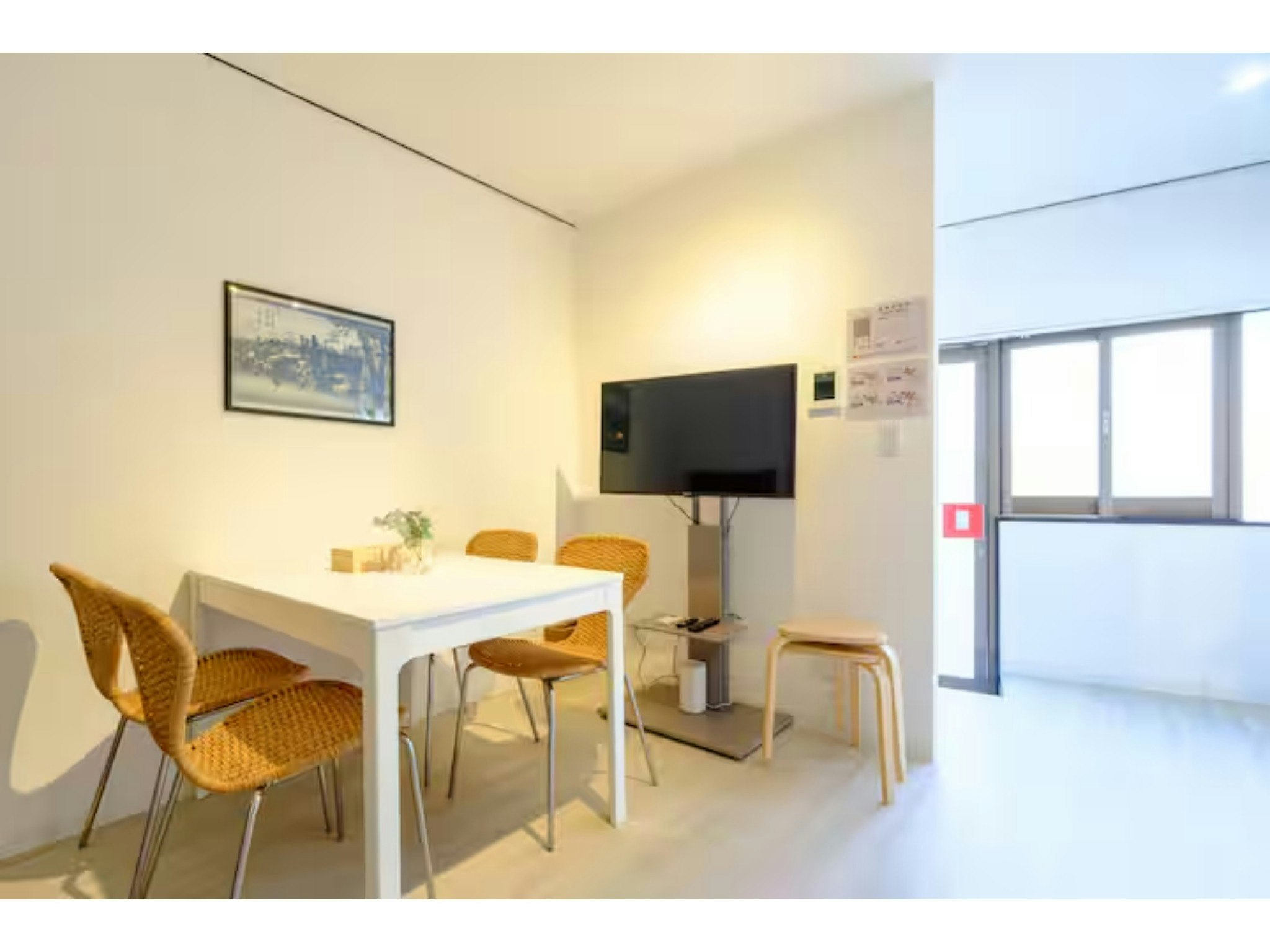 【禁煙】2階建て貸切|最大6名|池袋・巣鴨・新宿へのアクセス良好|駅近・リノベ済