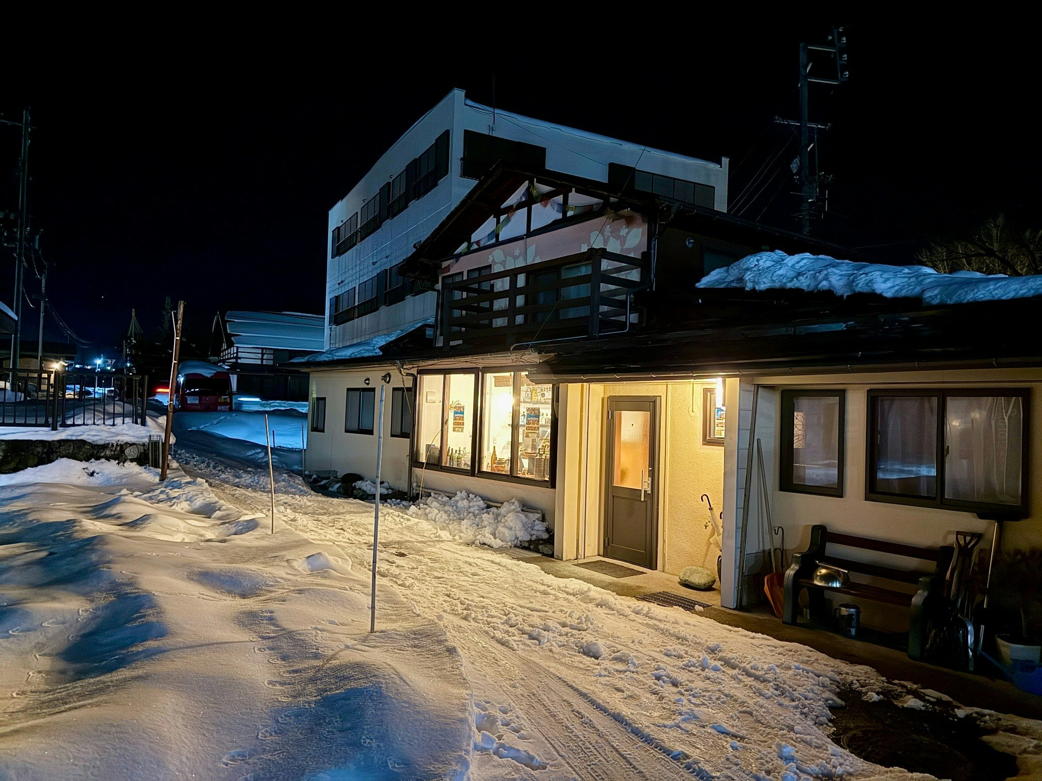 ★冬限定 ELS Base Camp Room|白馬駅徒歩1分・雪山旅の拠点・18m2・簡易キッチン