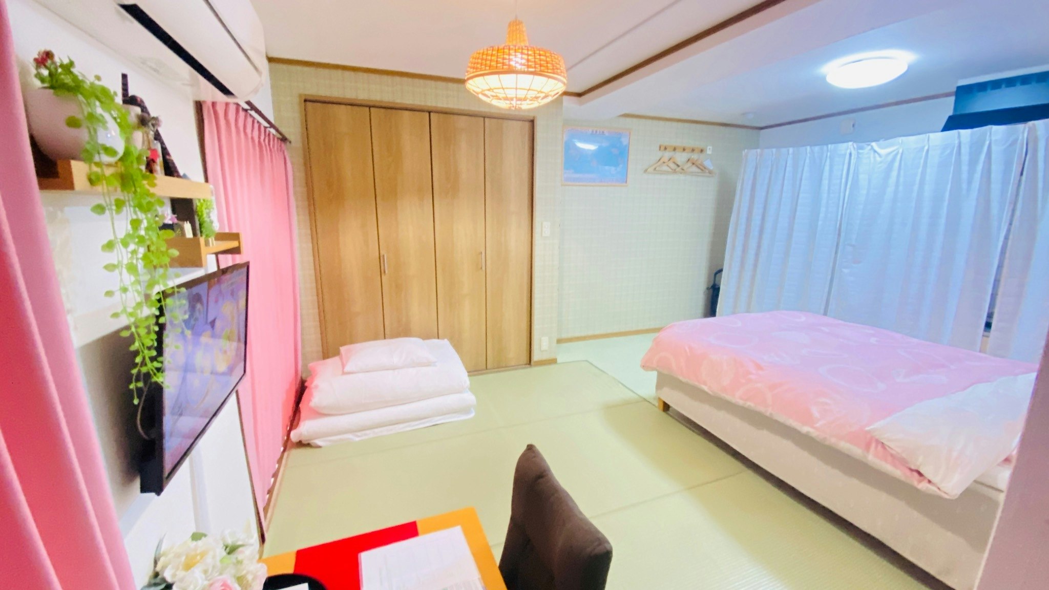 大阪道頓堀リバーサイド。徒歩:難波駅5分、心斎橋7分、道頓堀分、ORANGE STREET 分5