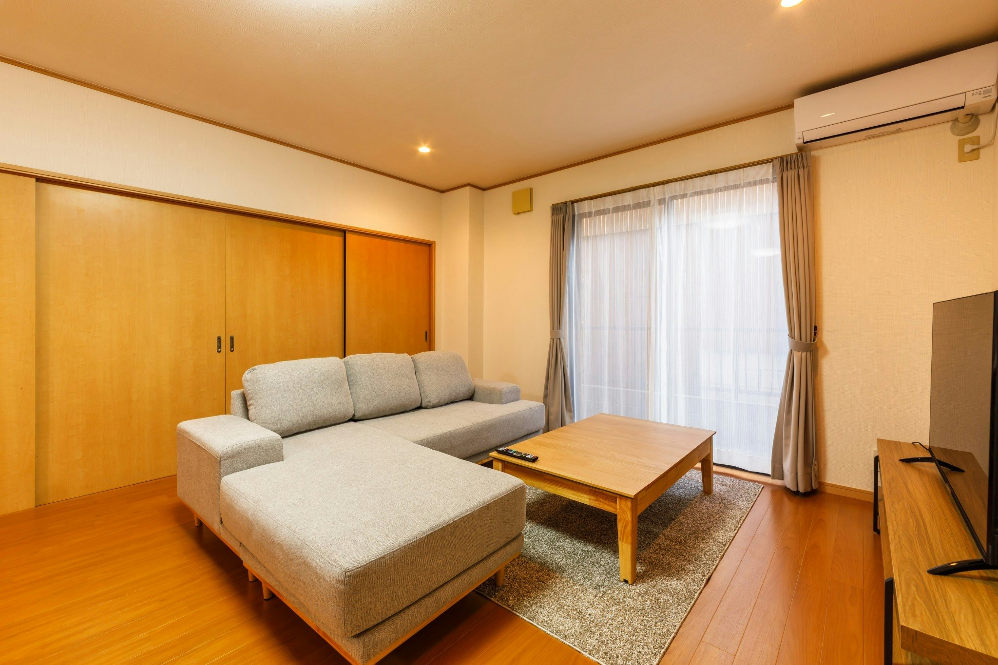 【名古屋駅まで徒歩15分】 最大10名/バスルーム2室完備/一棟貸切/WiFi完備/アメニティ充実
