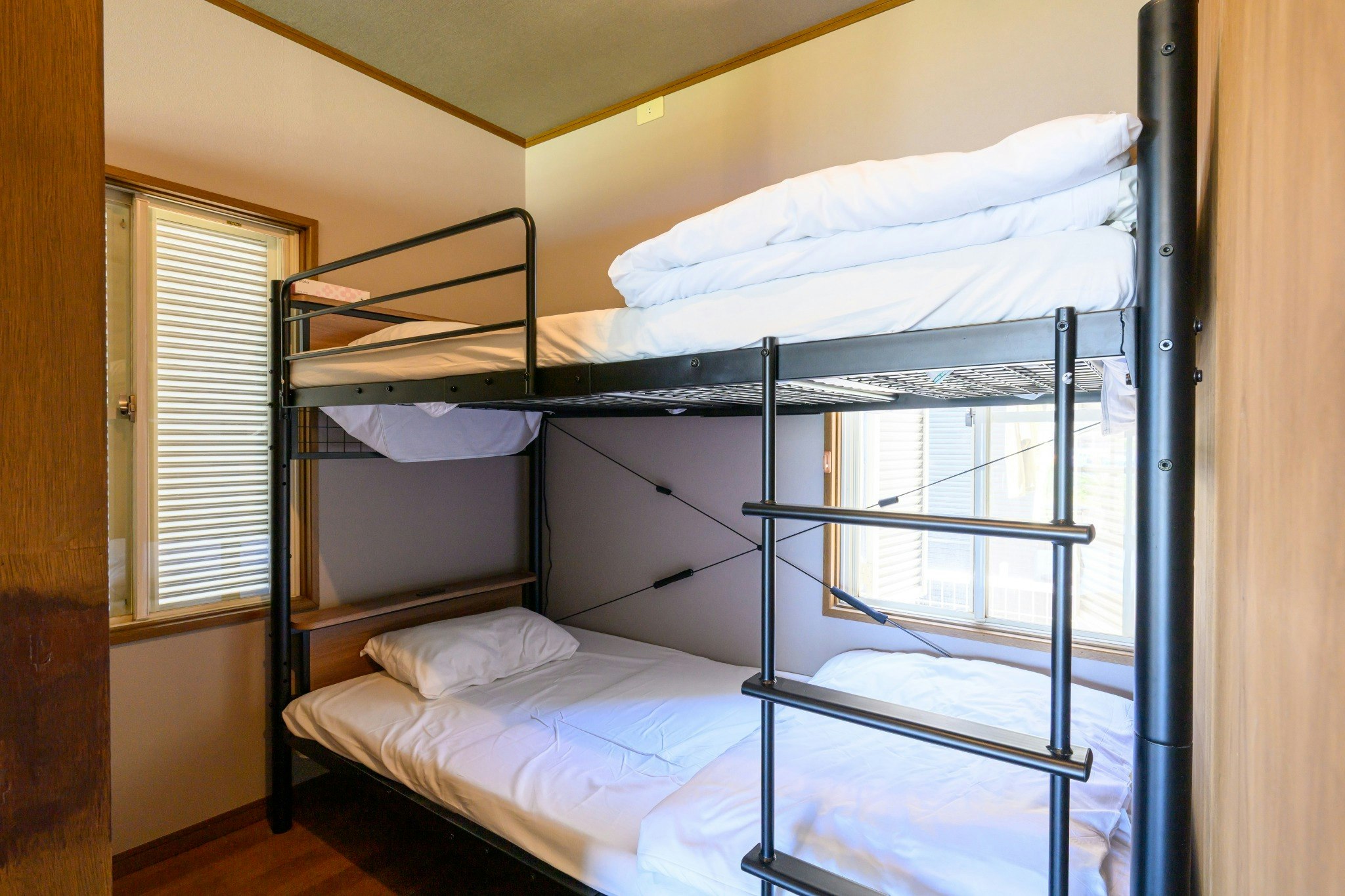 海へ直接アクセス可|サウナ付き一棟貸し|須磨海岸徒歩0分|最大4名|神戸須磨