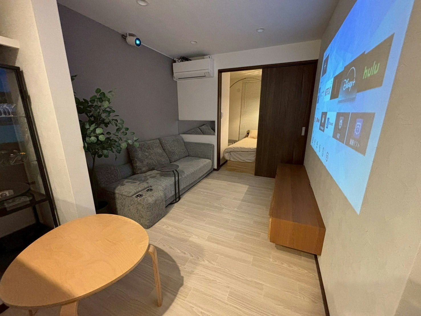 NEW OPEN!空港アクセス抜群・福岡観光に最適な快適1LDK(最大5名宿泊可能)