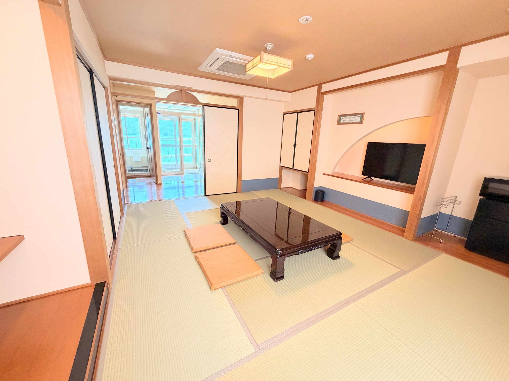 【5F客室】全室オーシャンビュー|歴史街並み小浜西組・三丁町|静かな和の宿|海まで徒歩1分