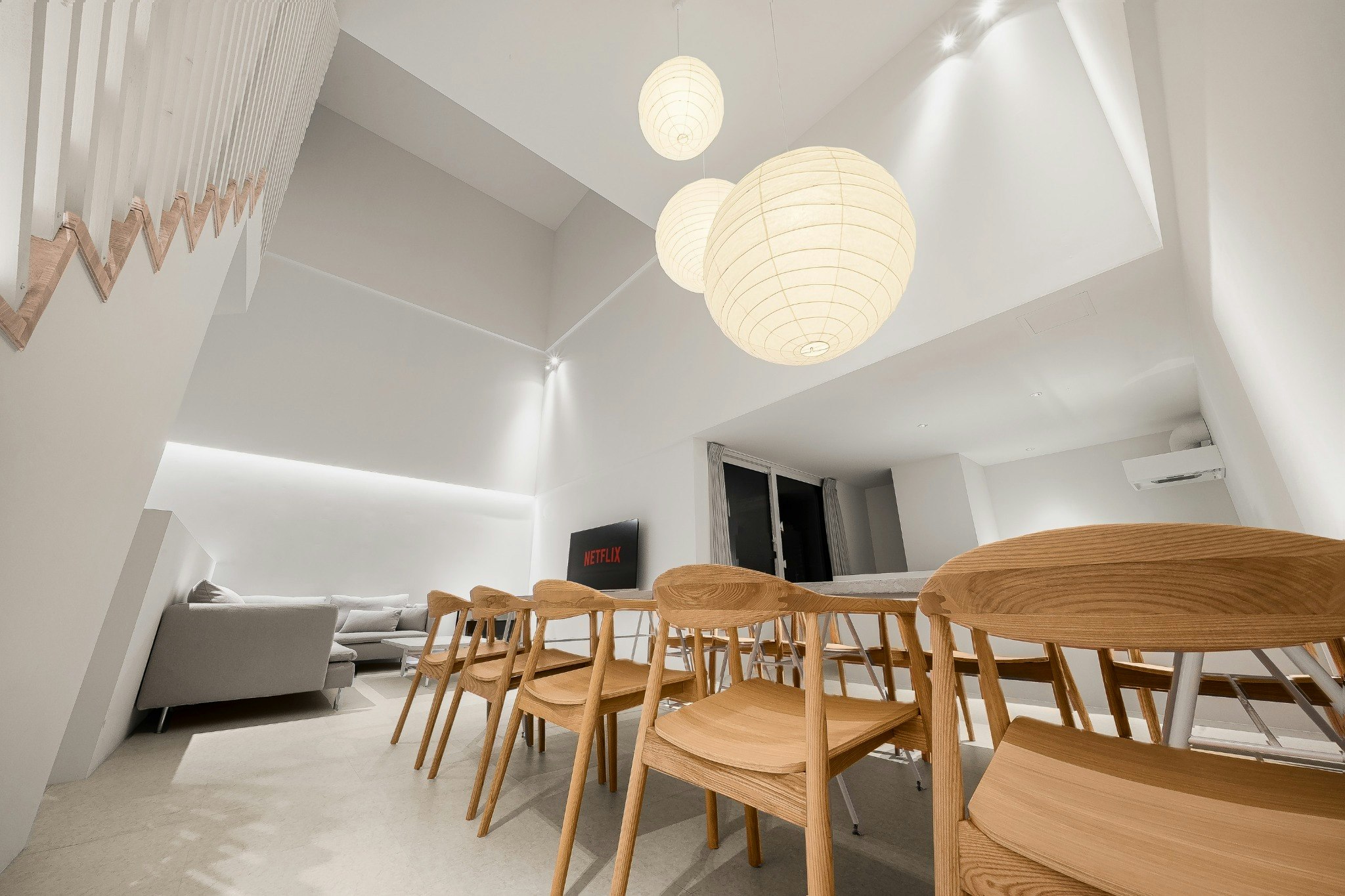 THE DWBL HOTEL W