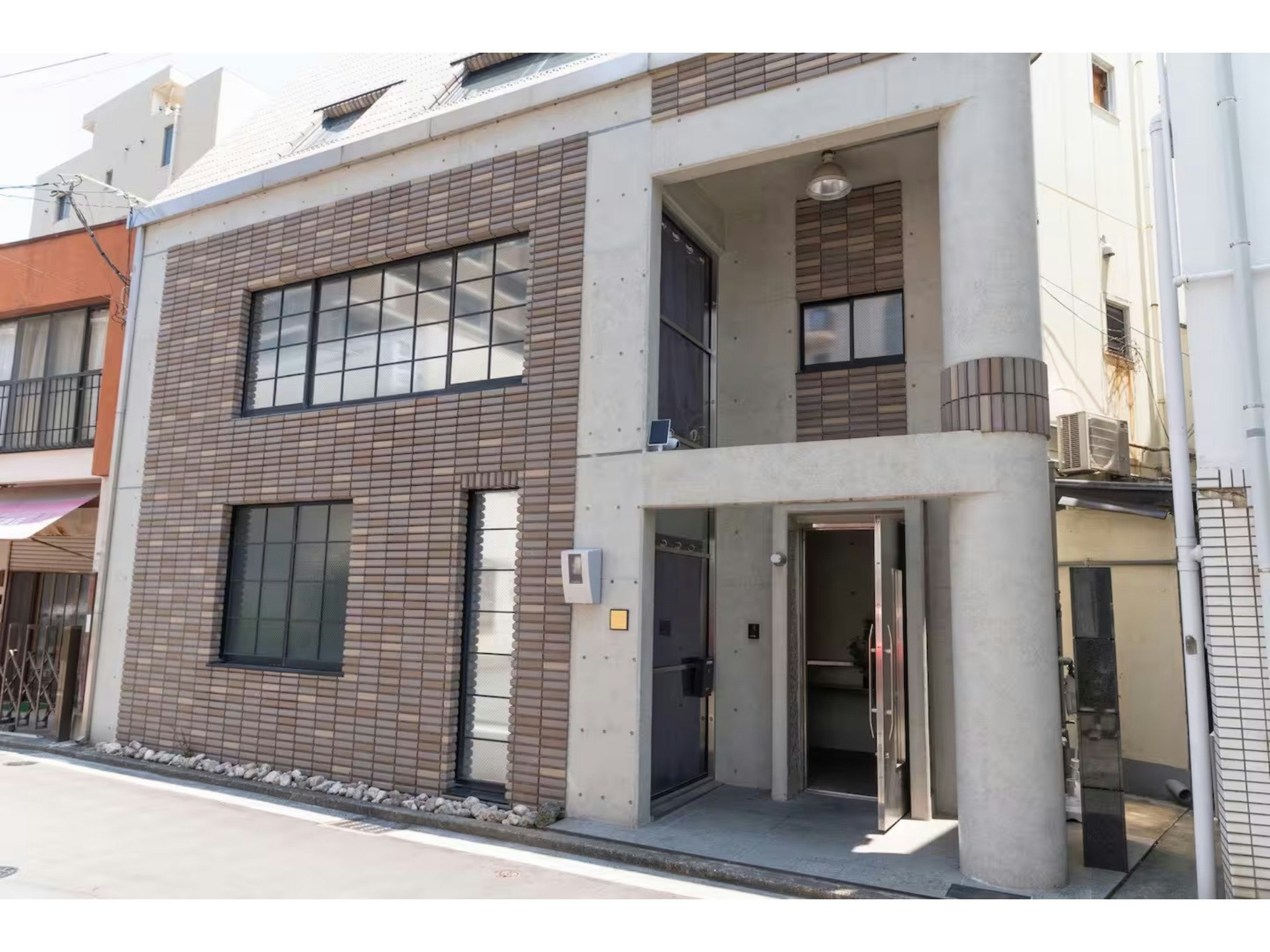 【禁煙】【福岡市中央区赤坂の一軒家貸し】ビリヤード台&ダーツ|THE AKASAKA VILLA 誉