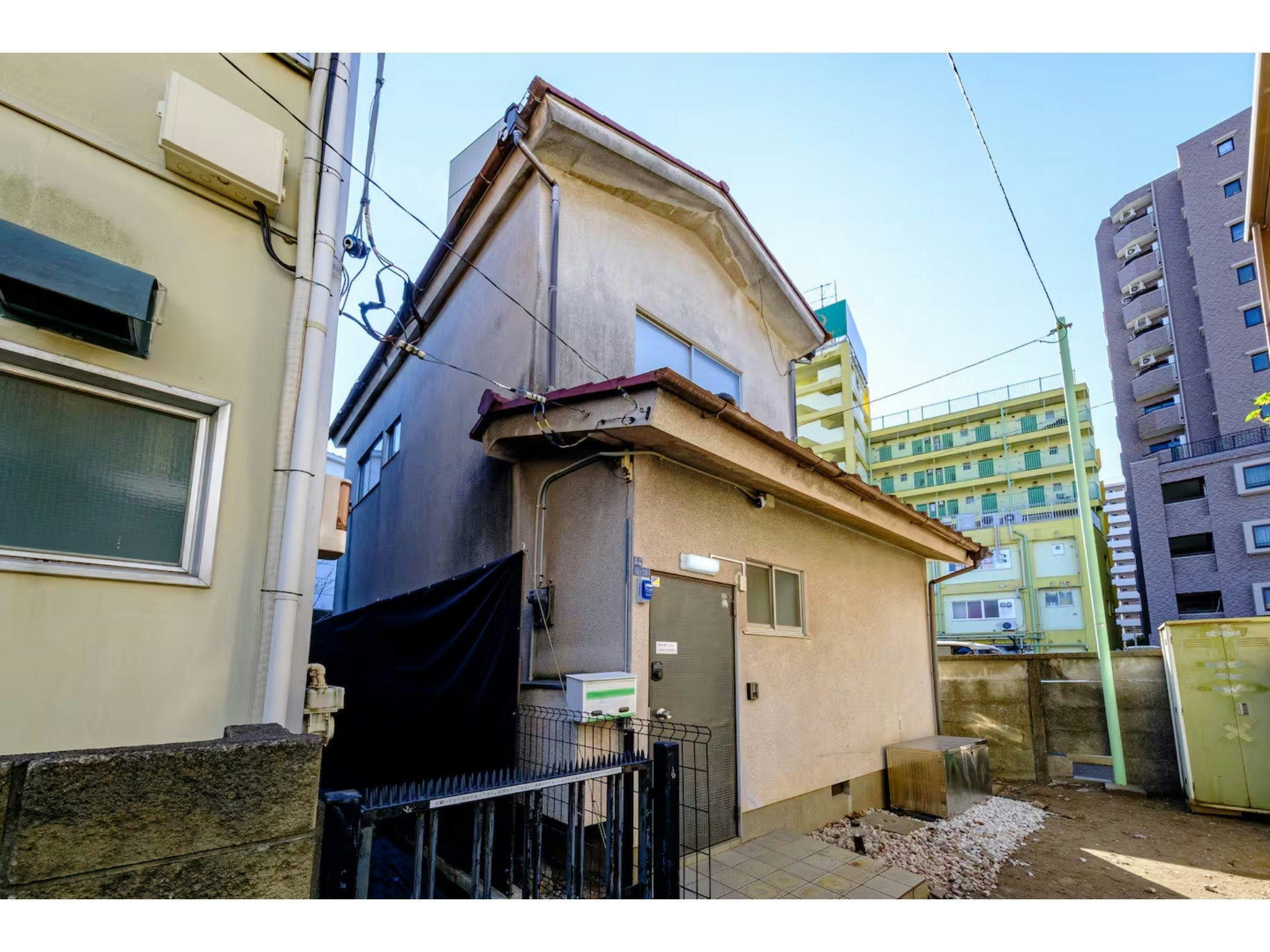 【1棟貸切】New|駅近2分|広々2ベッドルーム+和室あり|禁煙|最大8名