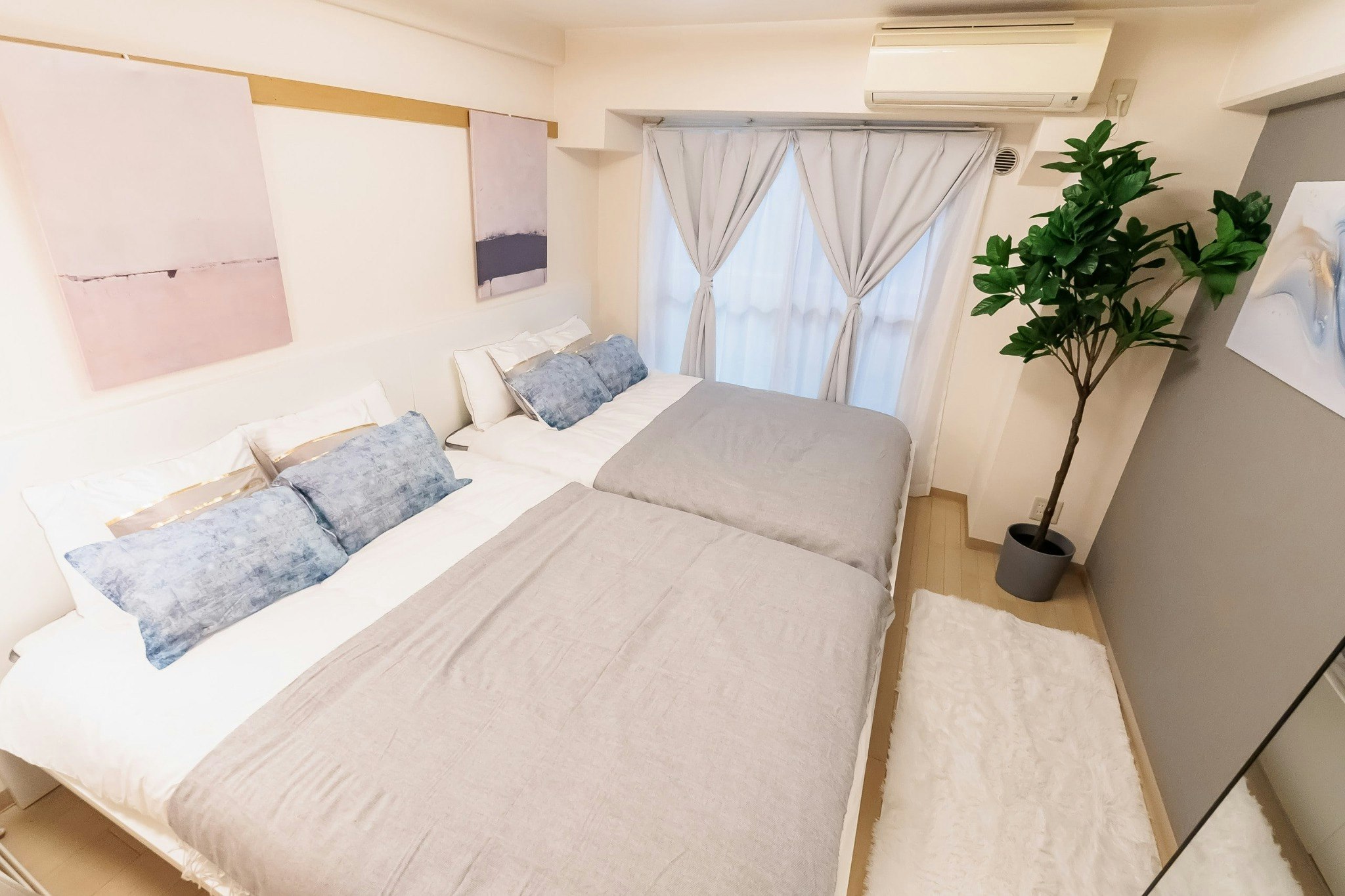 なんば約5分・関空直通・天下茶屋駅徒歩3分の便利な宿 202