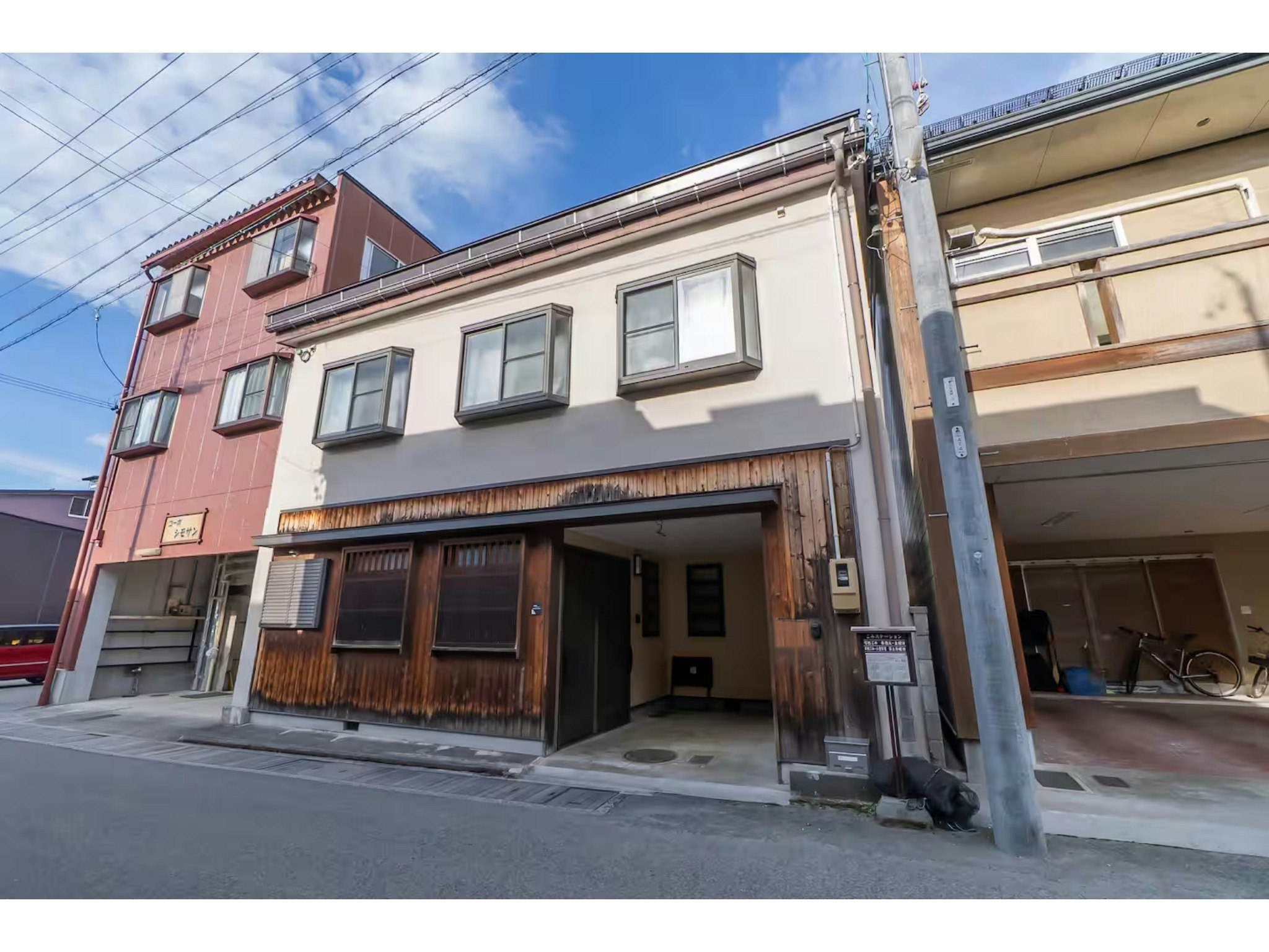 古い町並み・宮川朝市すぐ | 和の雰囲気あふれる一軒家貸切 | 駅徒歩圏