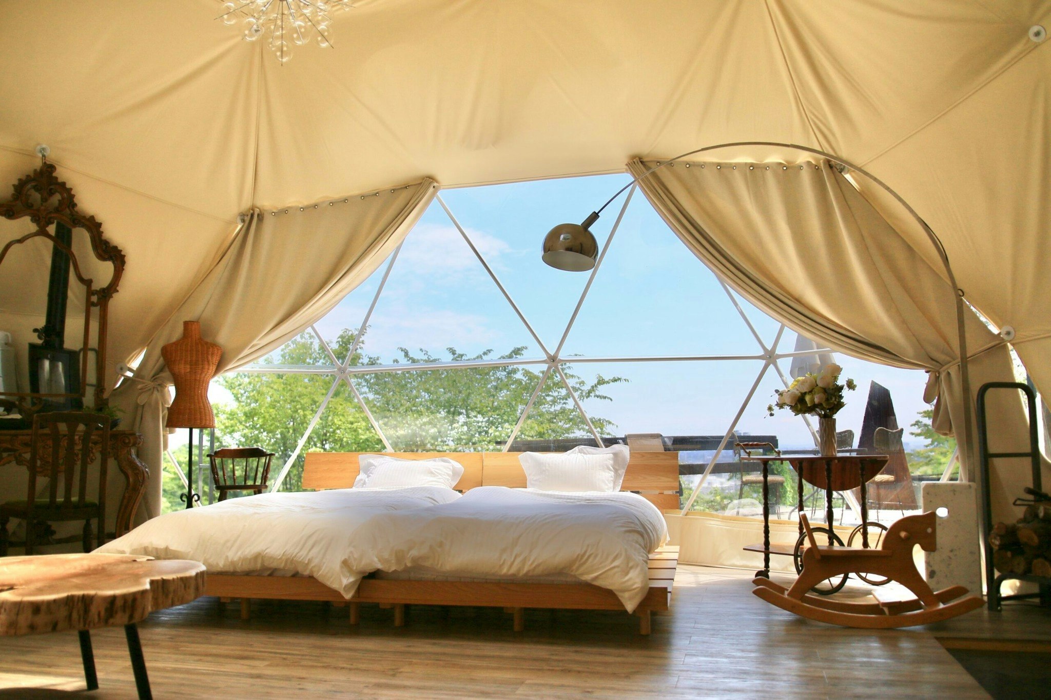 【1日1組限定】朝ホットサンド作り・バレルサウナ&ジャグジー込みの夜景グランピング