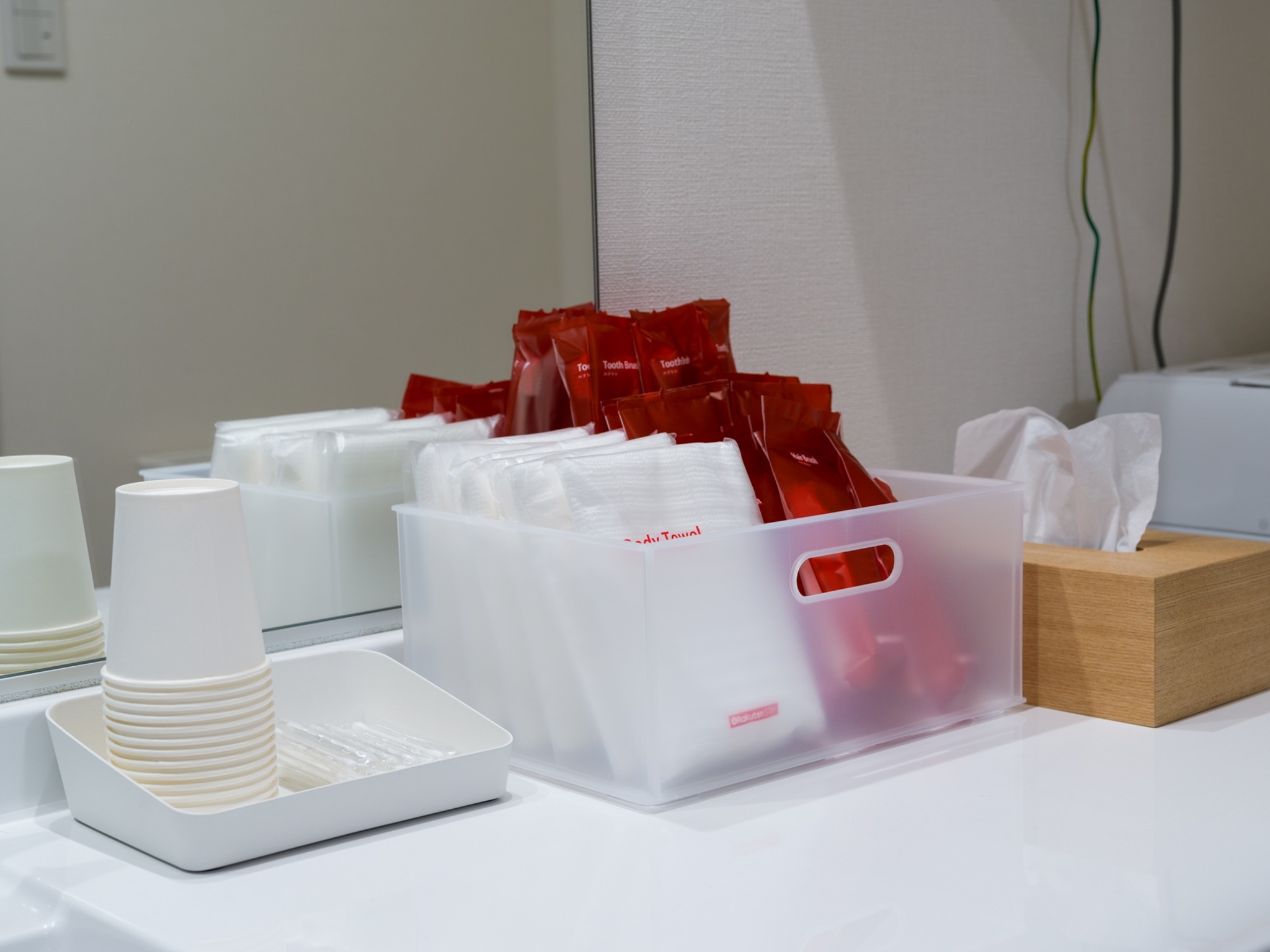 ・【アメニティ】1回の滞在で、お1人様ワンセットのアメニティをご用意しております