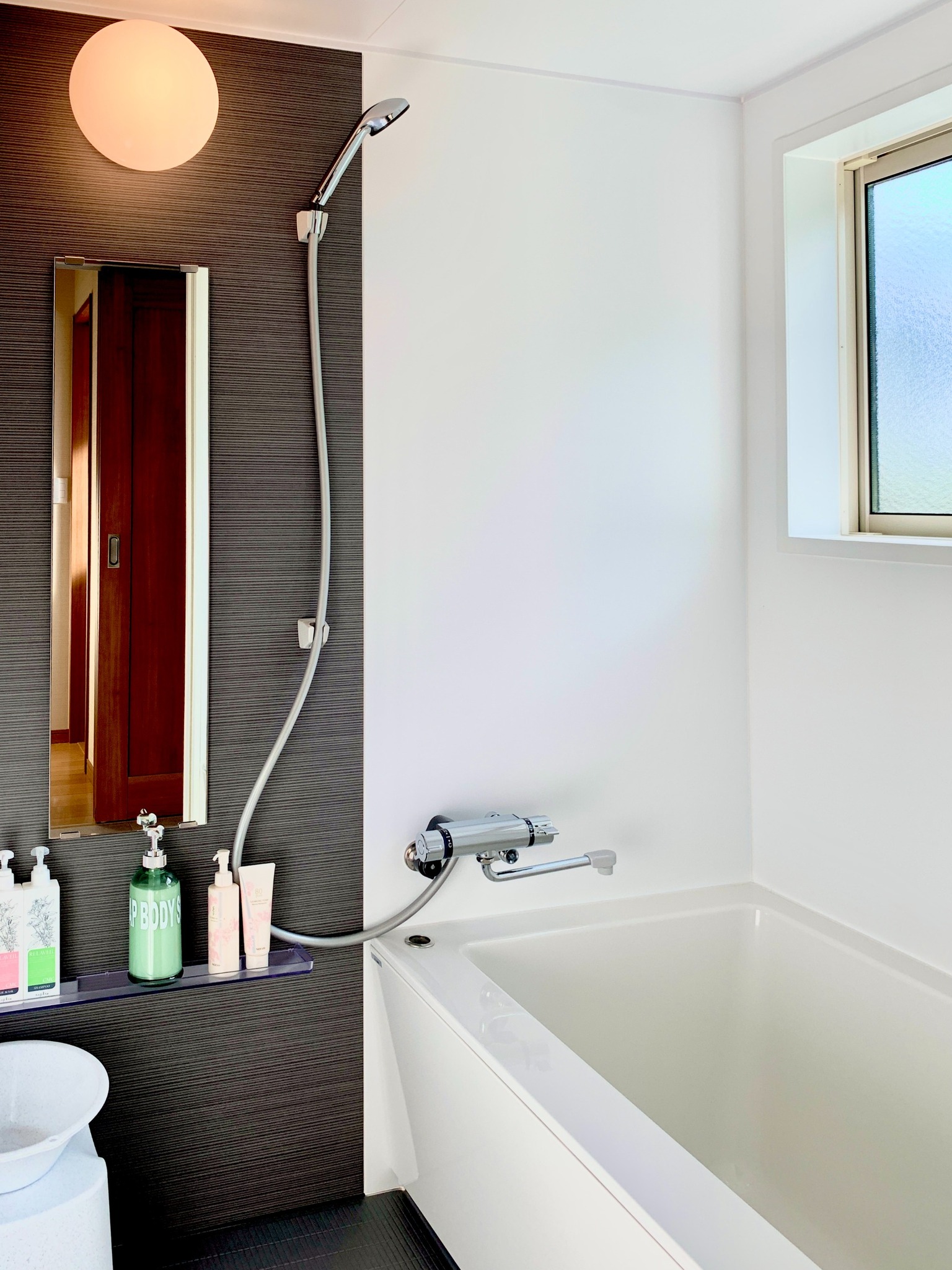 バスルーム(バスタブ付き)