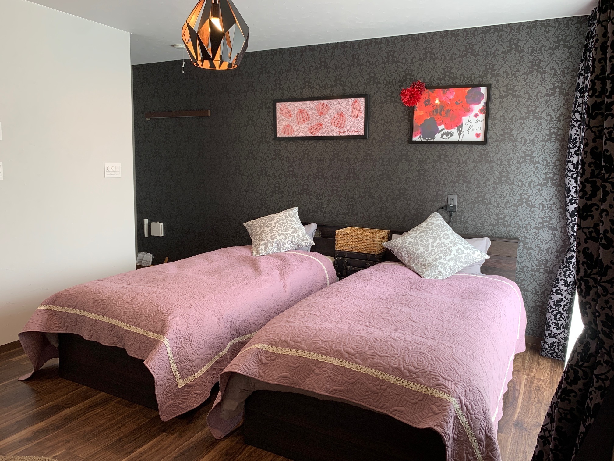 Houseは離れ個室が全部で3つ