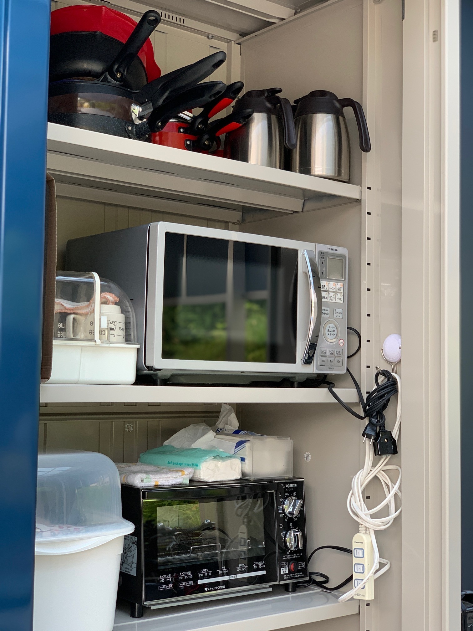 共用ガレージに調理器具を置いています