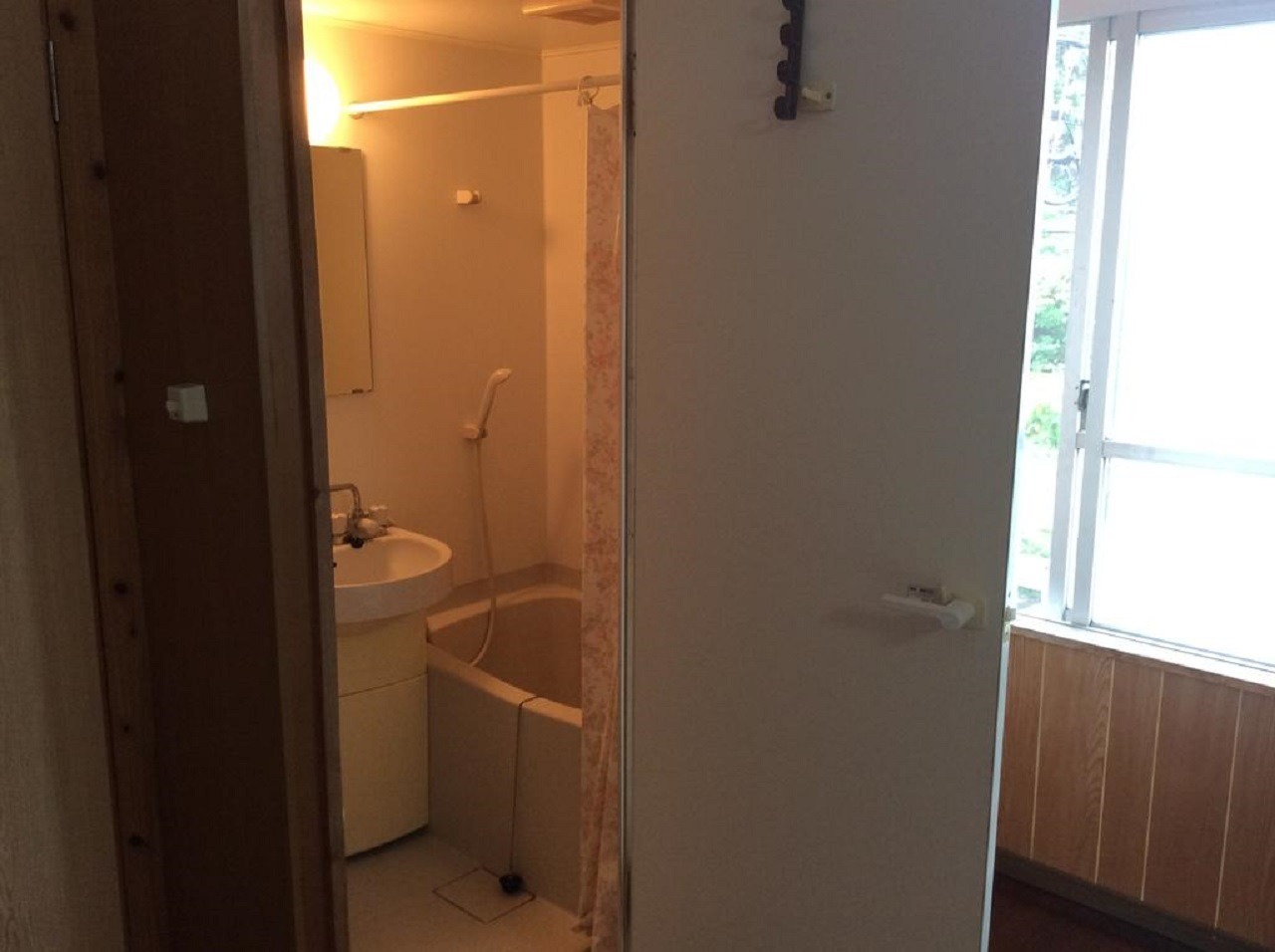 ユニットバス付きです