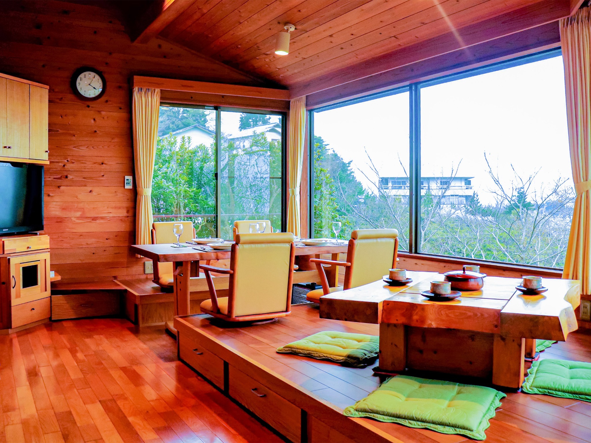 ・2階リビング ゆったりくつろげる空間で会話も盛り上がります