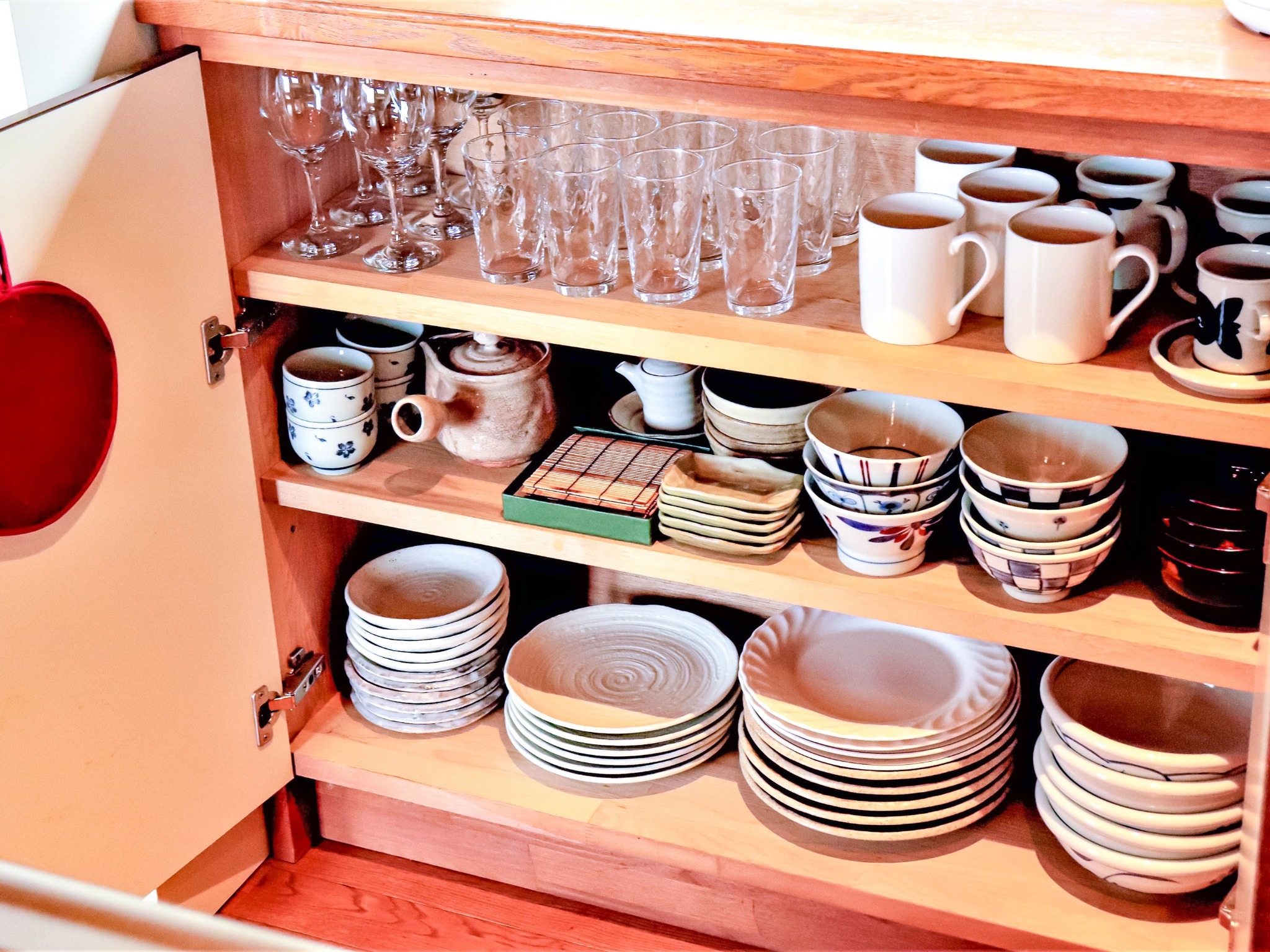 ・設備 和洋食器やグラスが、料理をより美しく引き立ててくれます