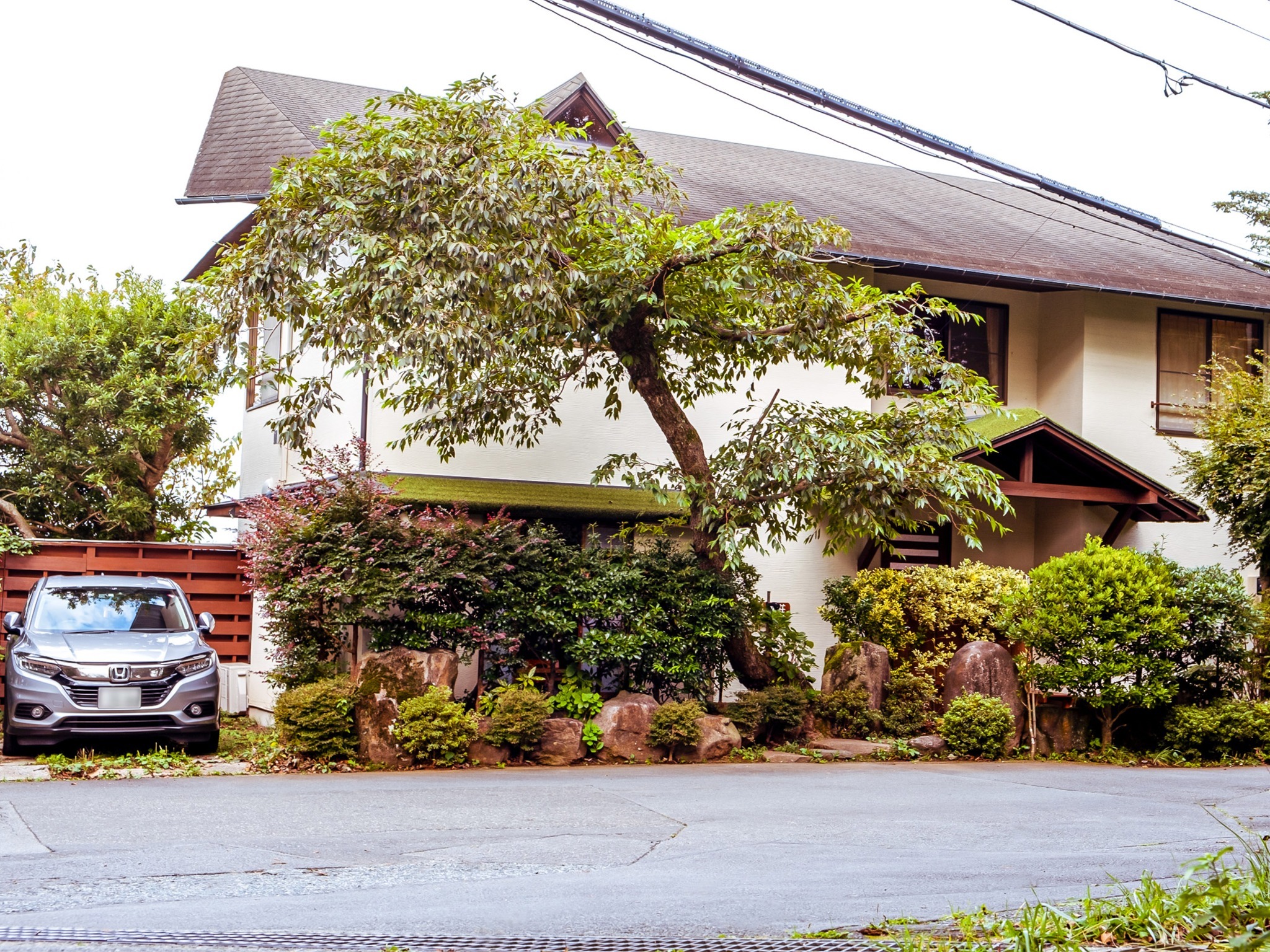 ・駐車場 敷地内に駐車スペースがありとても便利です