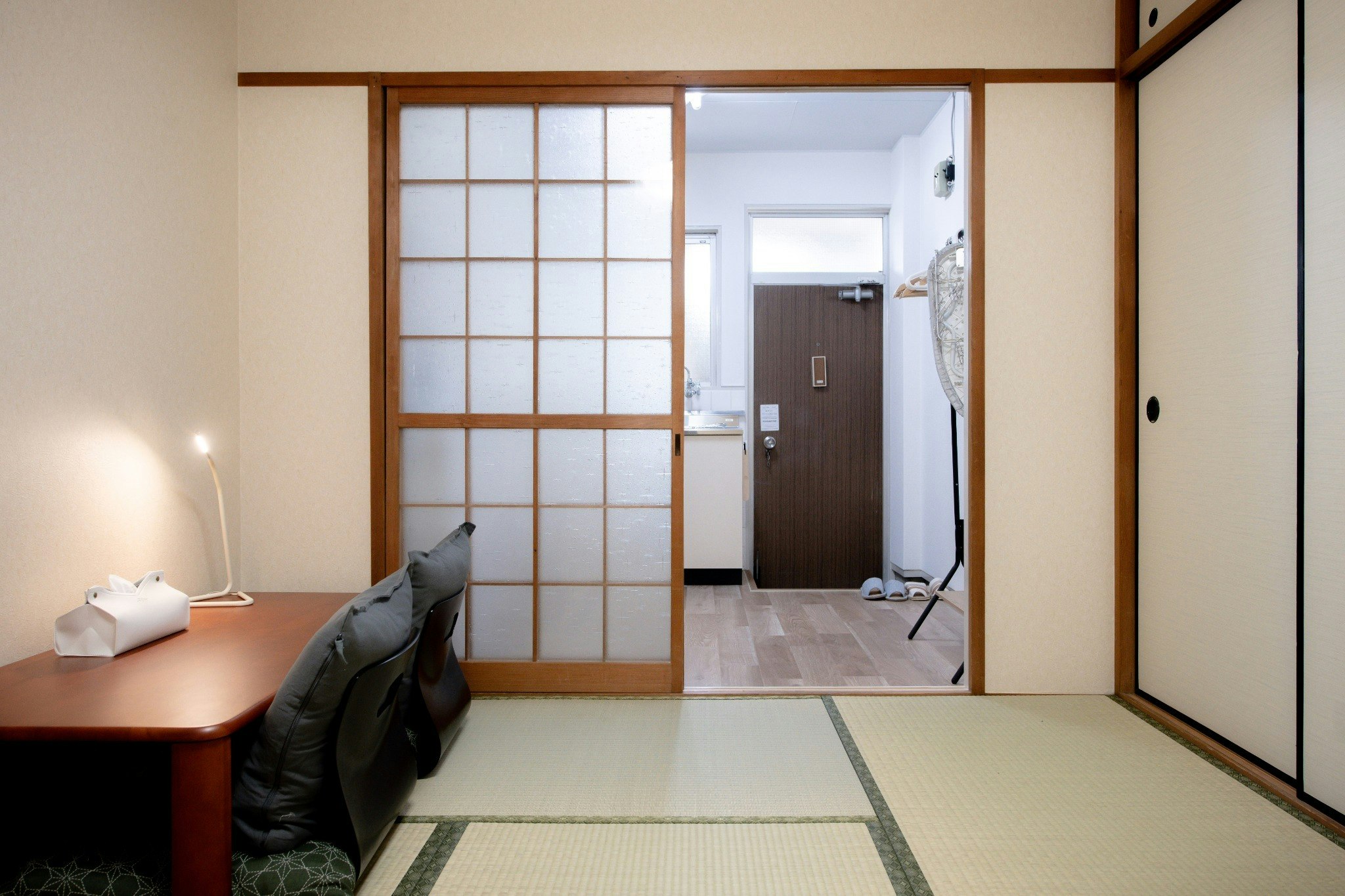 【優宿大阪105】商店街まで徒歩1分・梅田より2駅・京都まで乗り換えなし|和室|キッチン、WIF