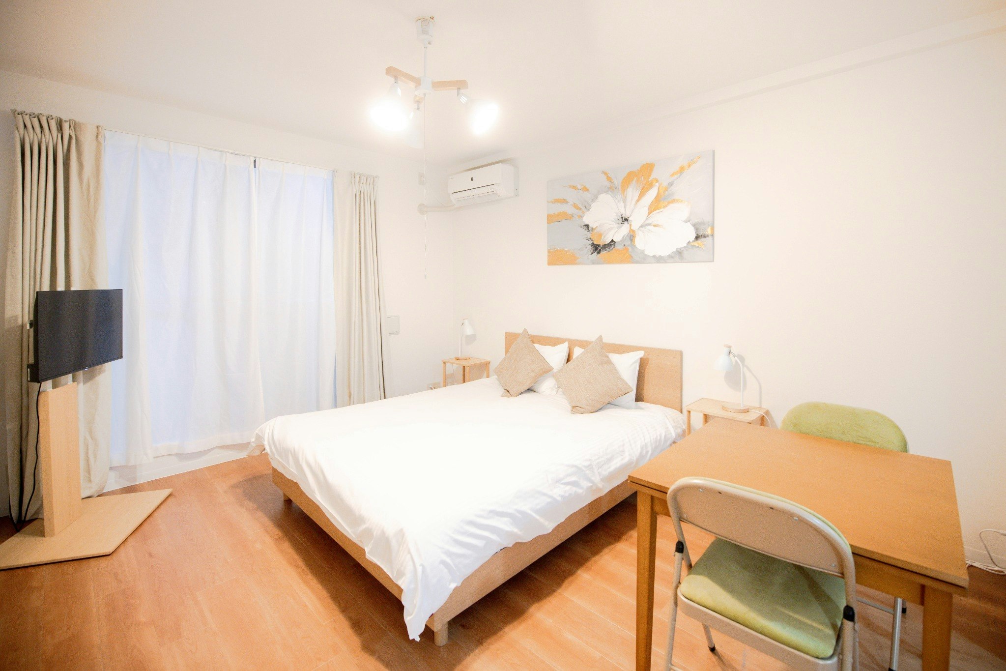 [C7] 烏丸御池駅から徒歩1分 観光抜群の立地 無料WIFI 最大2人