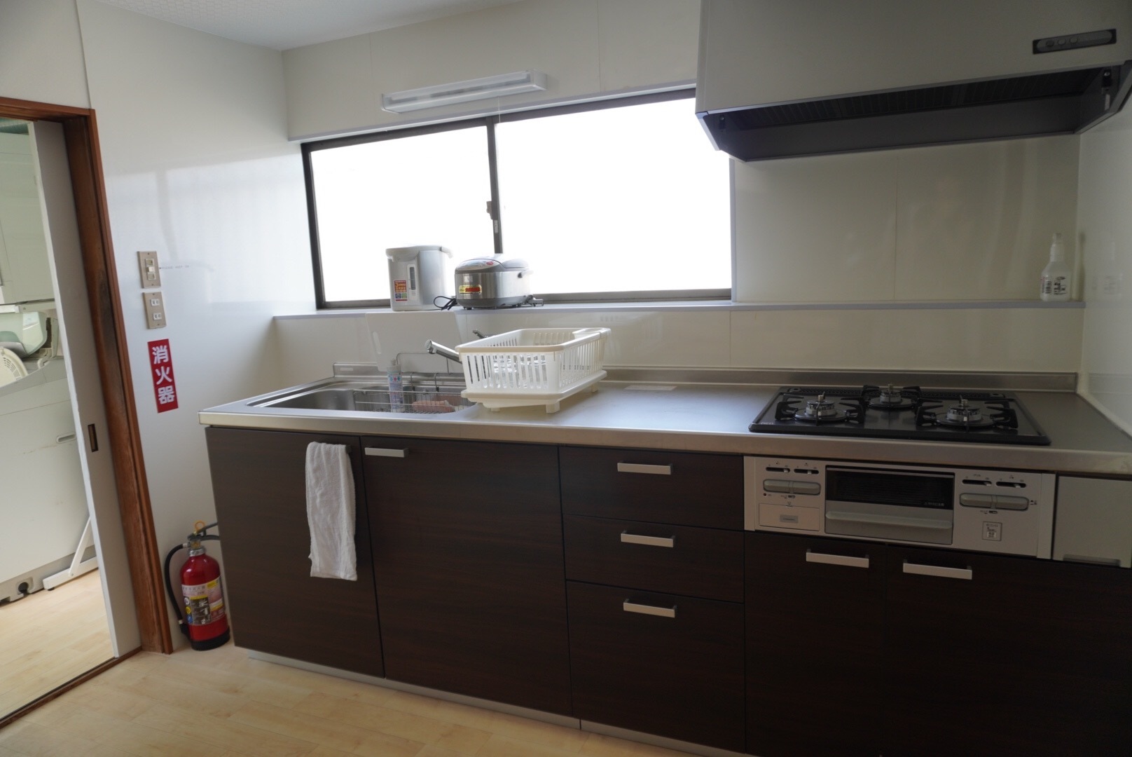 新しいキッチン 基本道具を揃えてあります