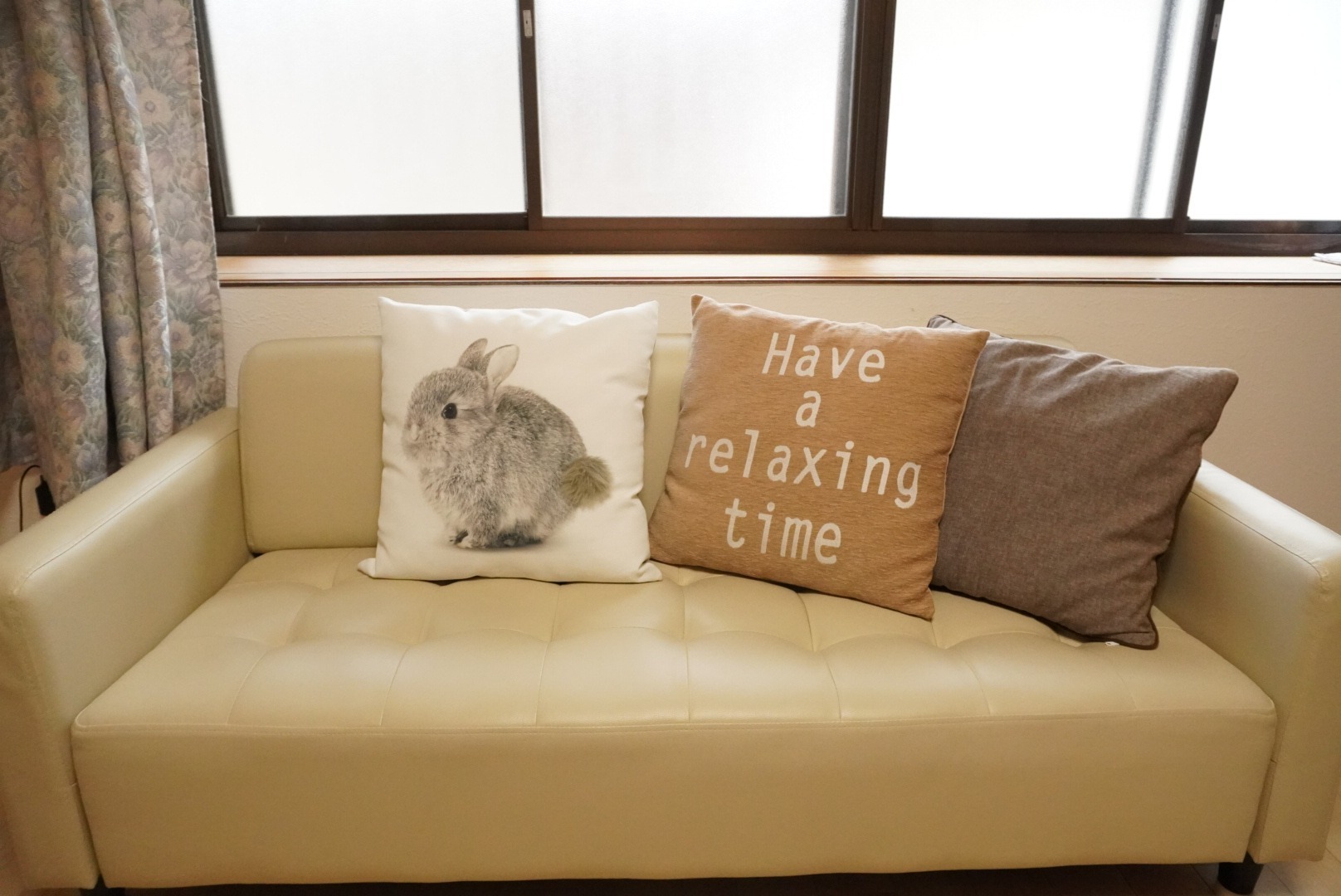 1階リビングのソファ