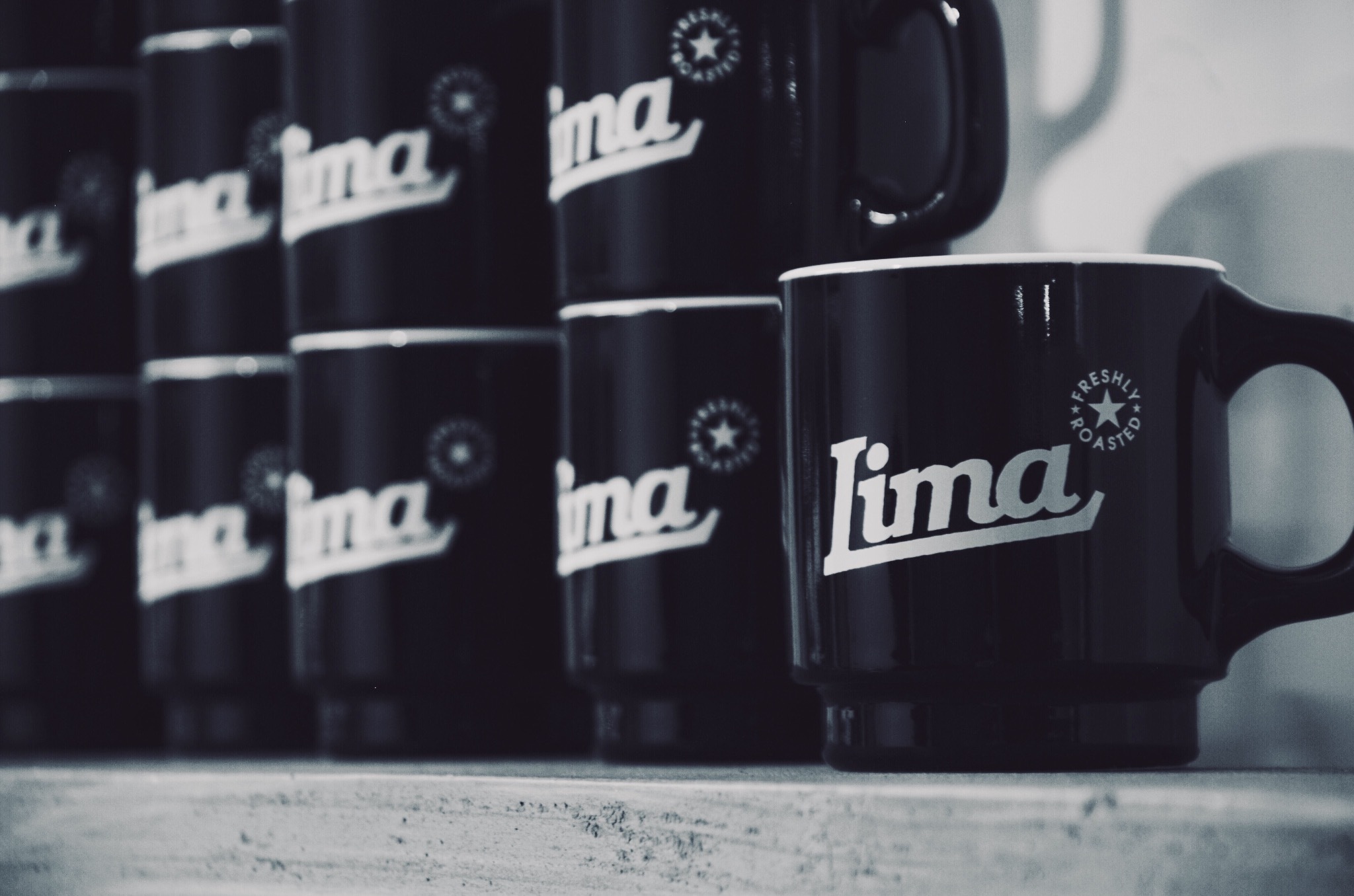 Cozy cafe called ”LIMA COFFEE” on the first floor. 