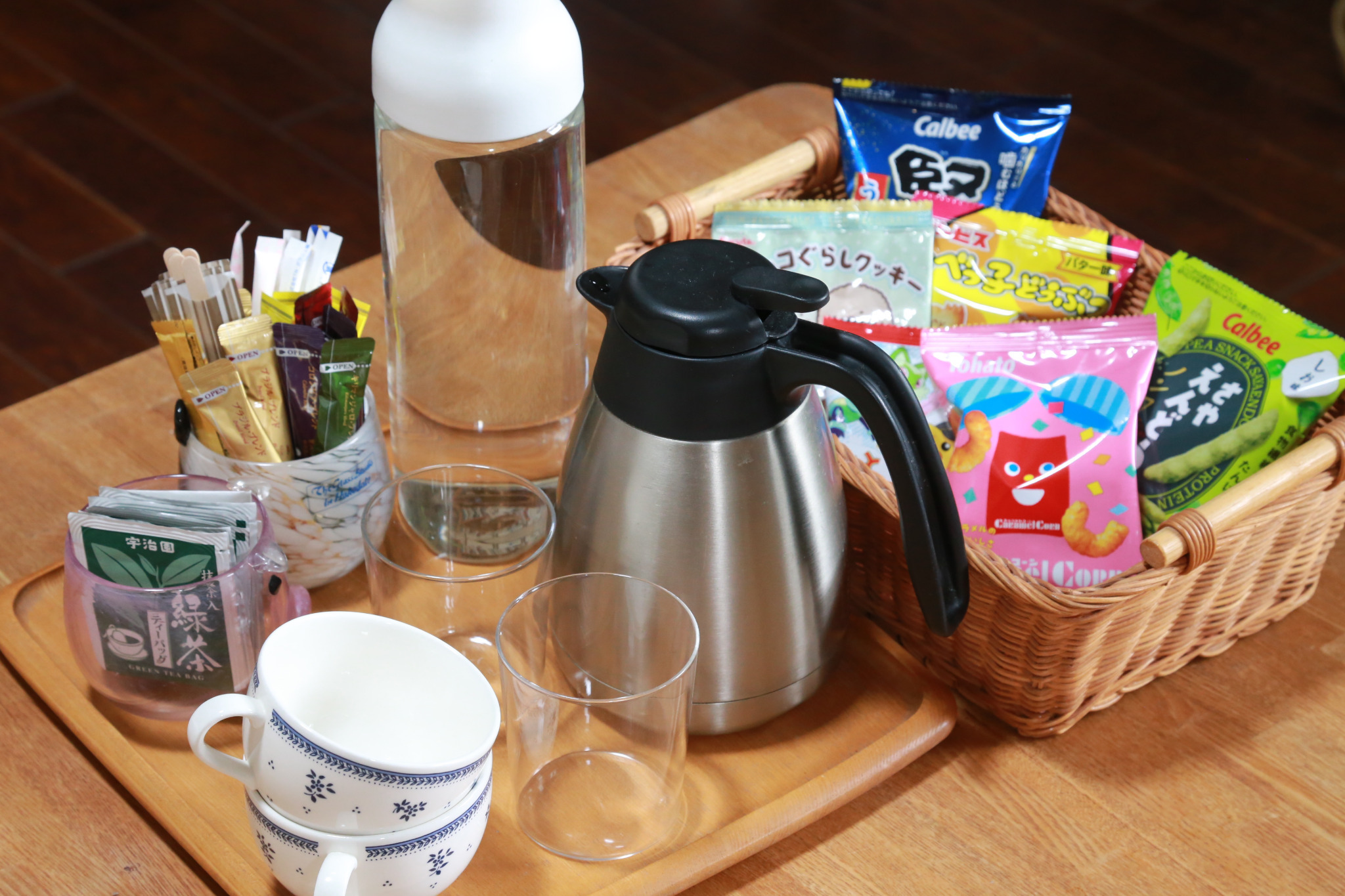 無料のお飲み物やお菓子をご用意しています。