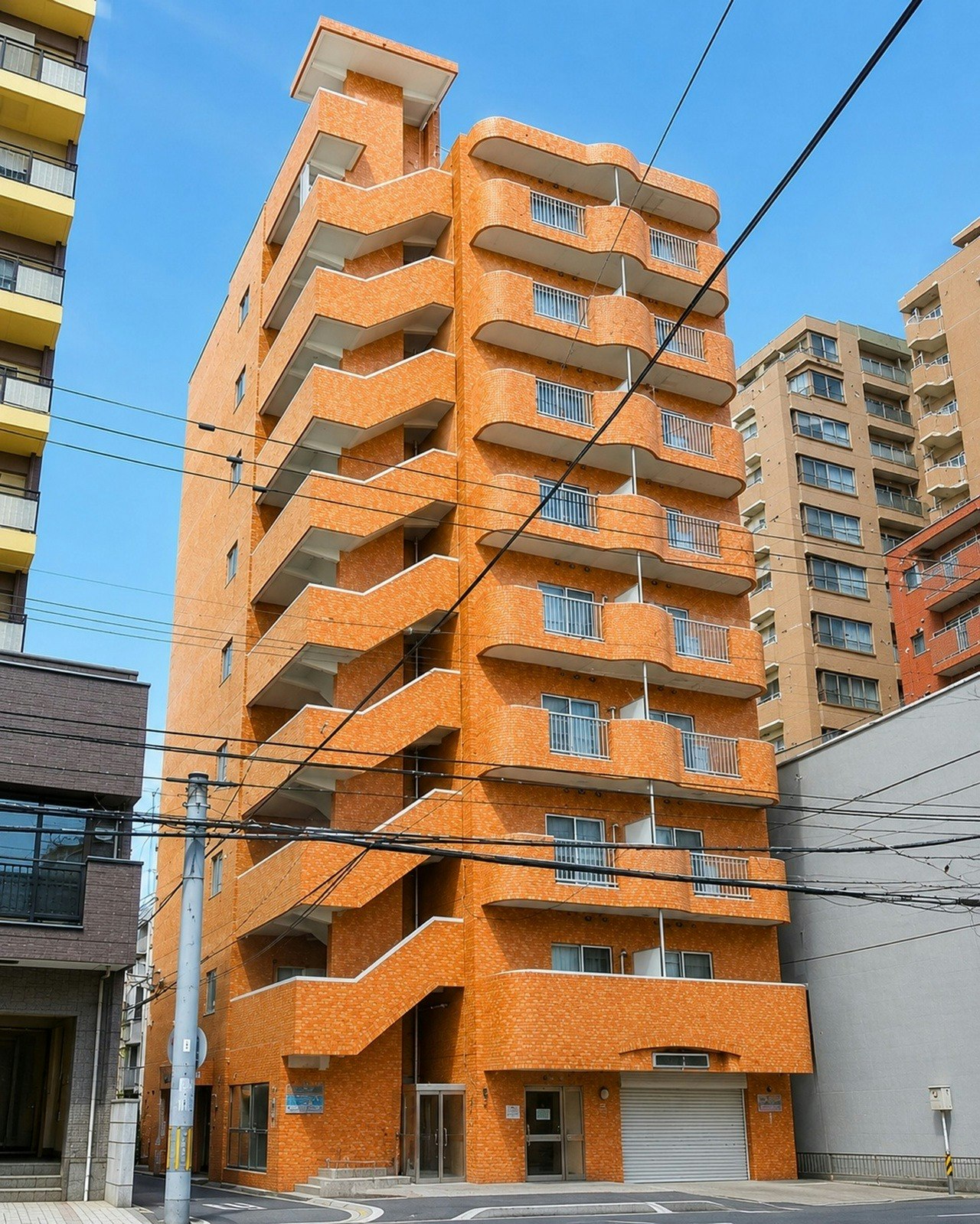 802号室、WIFI、ダブルベッド1台、地下鉄東豊線豊水すすきの駅徒歩5分、南北線中島公園駅6分