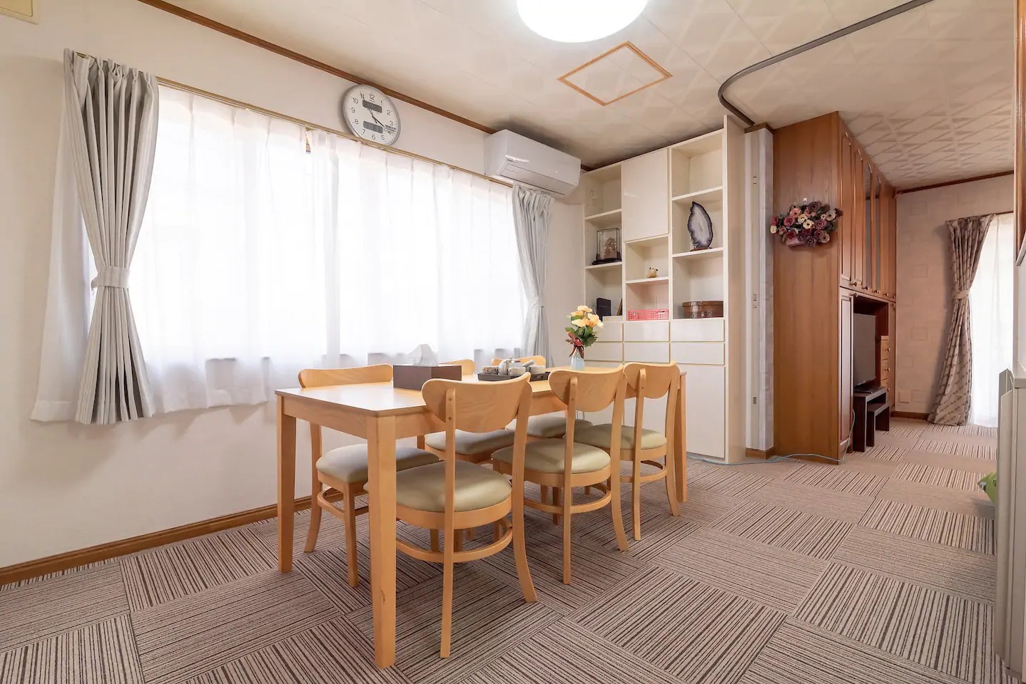 新宿駅8分。5LDKの151m2高級バスルーム付き一軒家。最寄駅から5分、高台に位置する静かな高級住