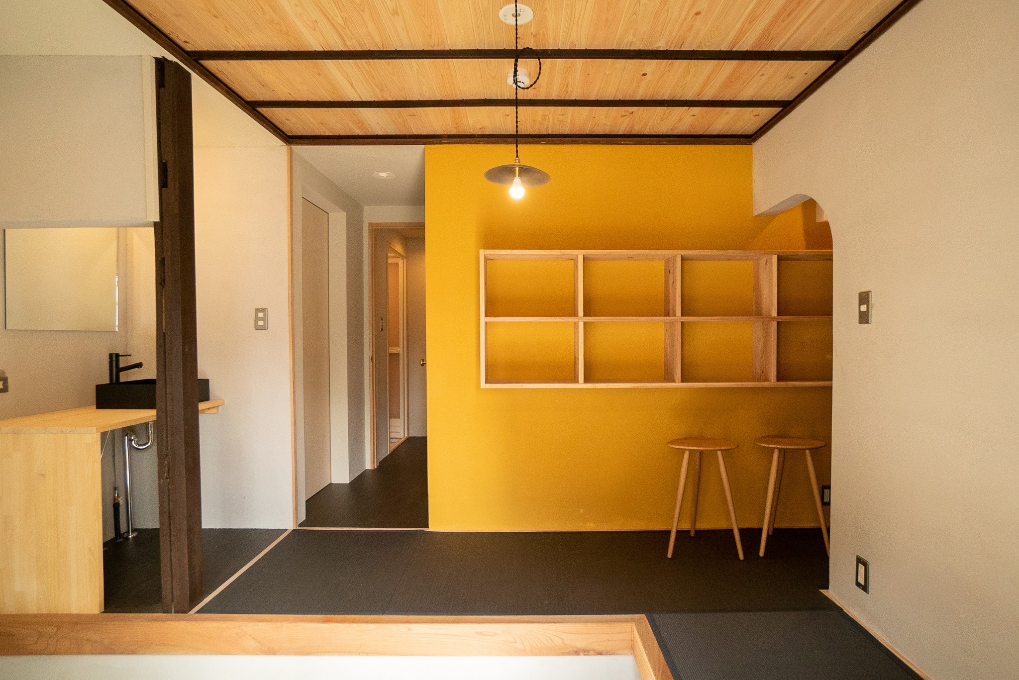 玄関 兼 ラウンジスペース