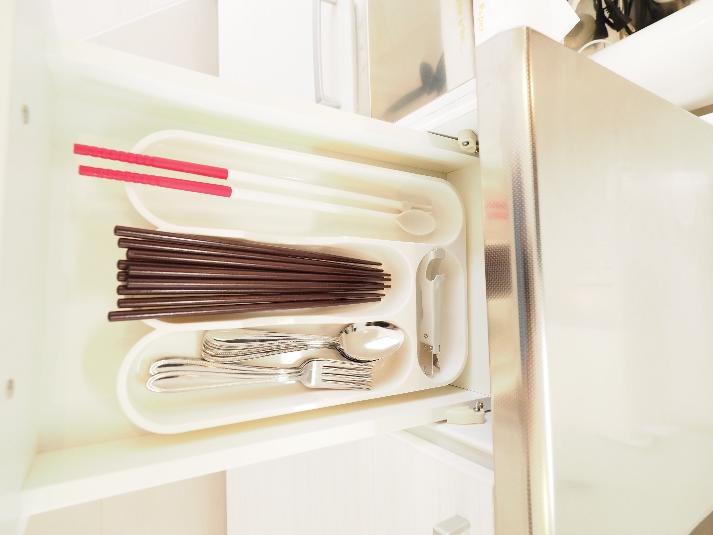 お箸やスプーンなど