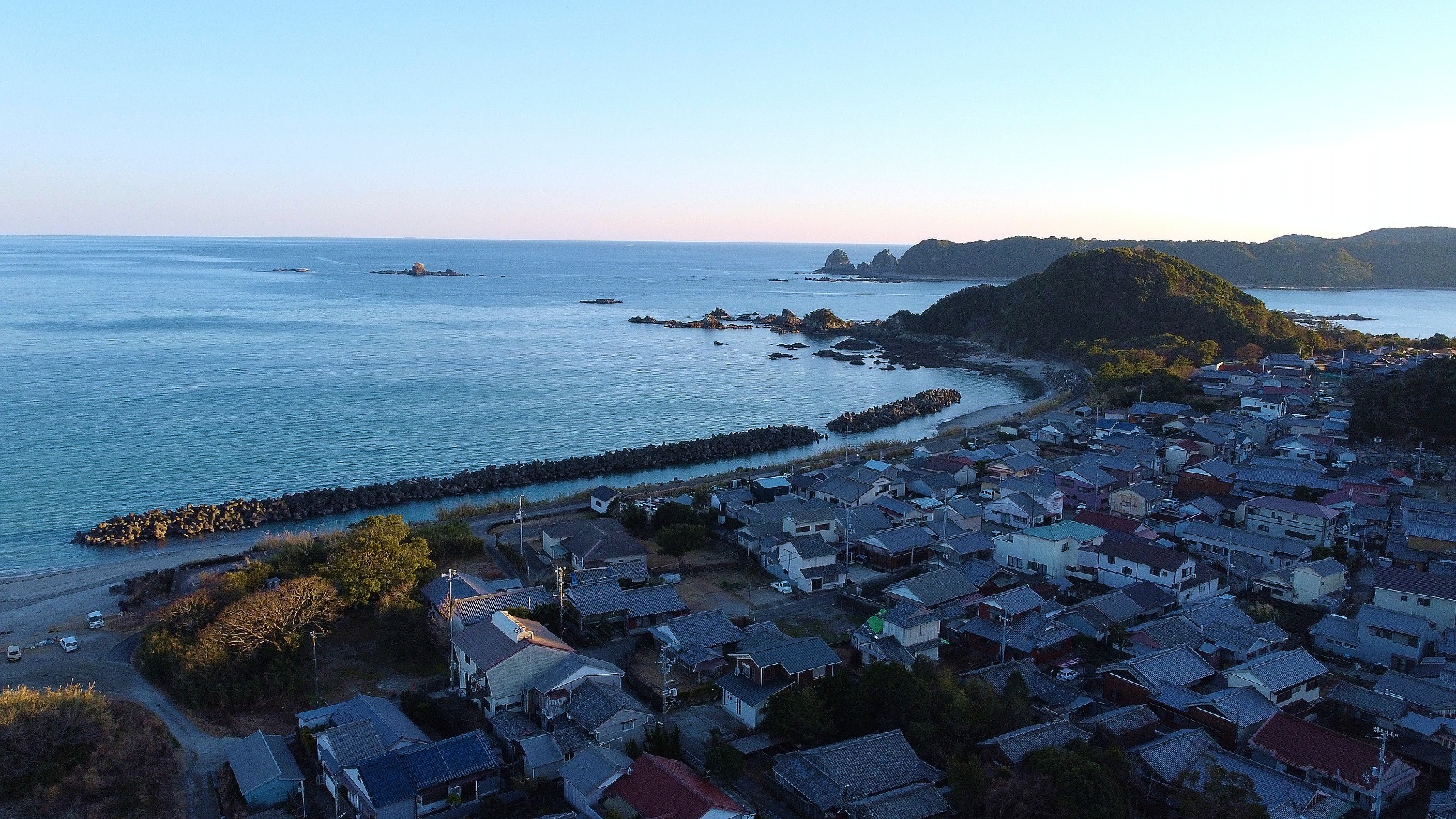 aerial view 上空からの風景 2-minute walk from our house,  you can enjoy the beautiful  views of the Pacific Ocean. 施設から徒歩2分で、太平洋の美しい景色を楽しめます。