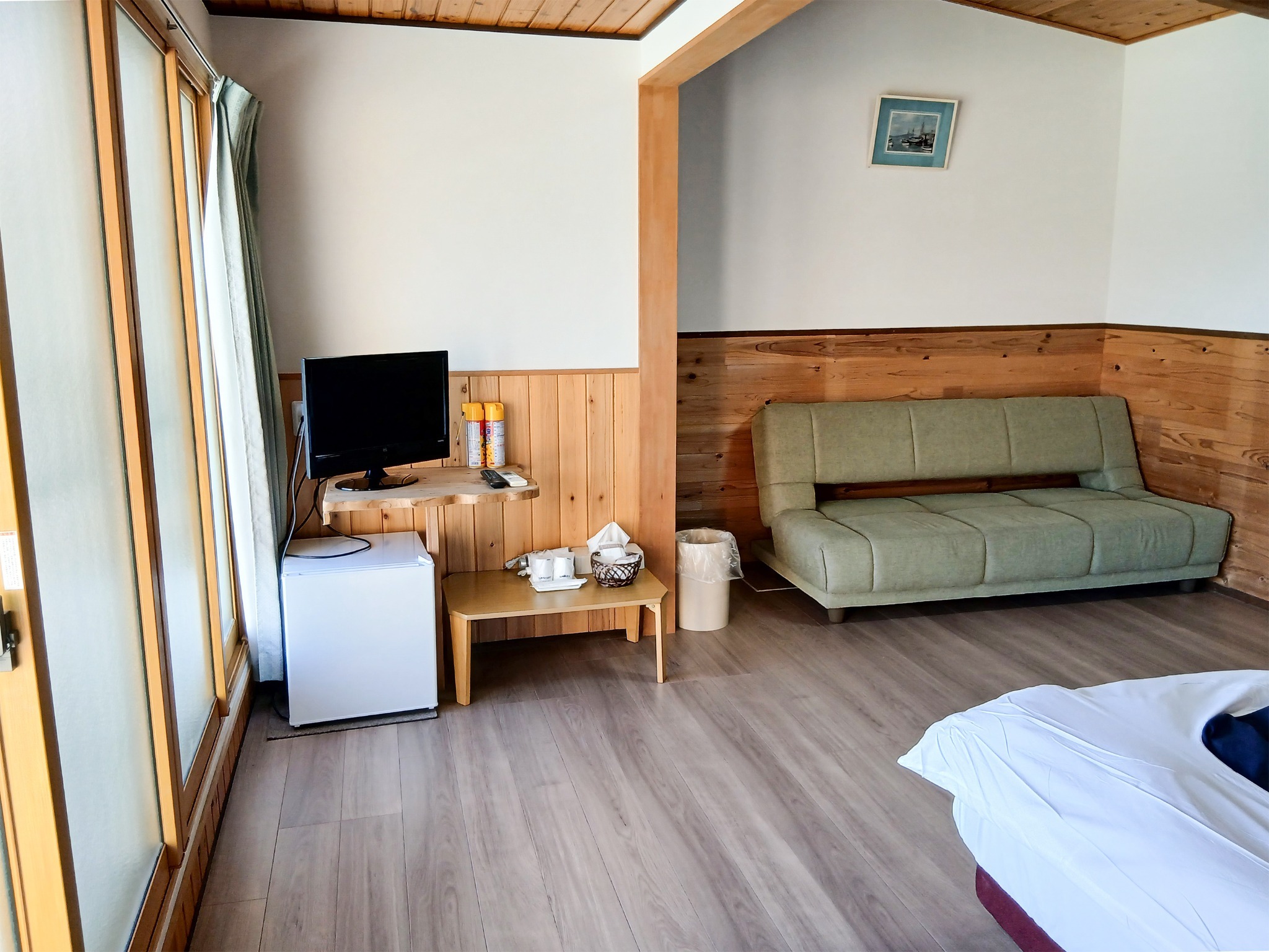 ・【コテージ洋室/バス・トイレ付】大切な方とゆったりと穏やかで心温まる時間をお過ごしください 