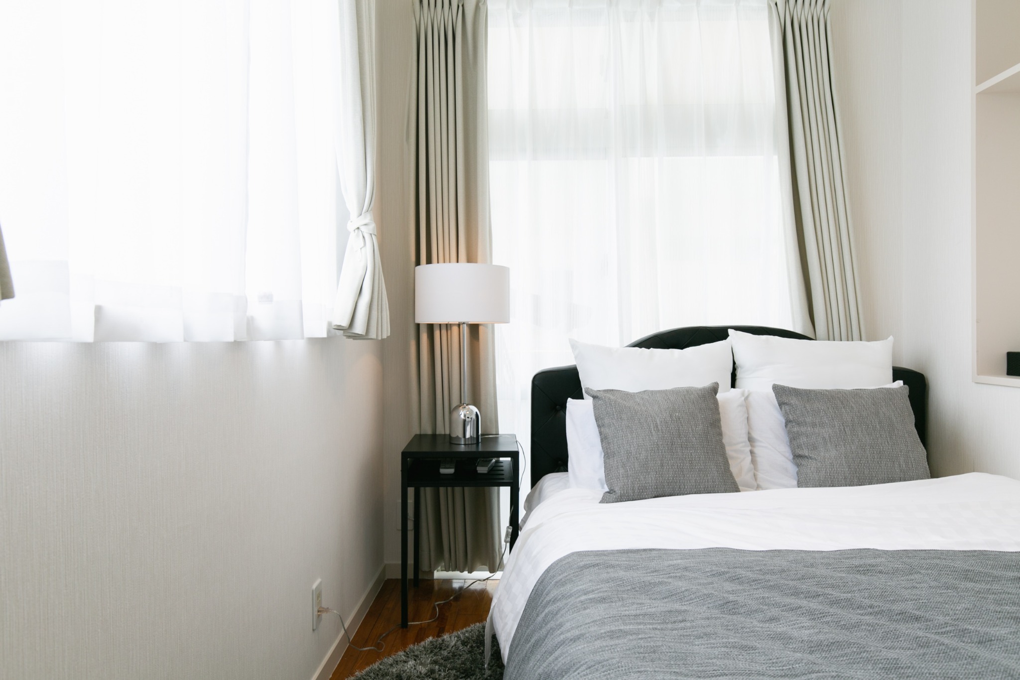 BED ROOM 2 (Double Bed×1)