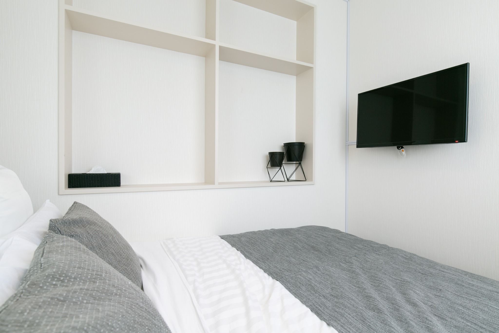 BED ROOM 2 (Double Bed×1)