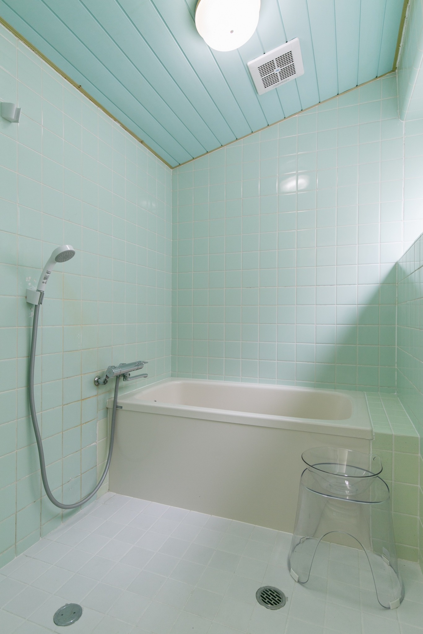 BATH ROOM 