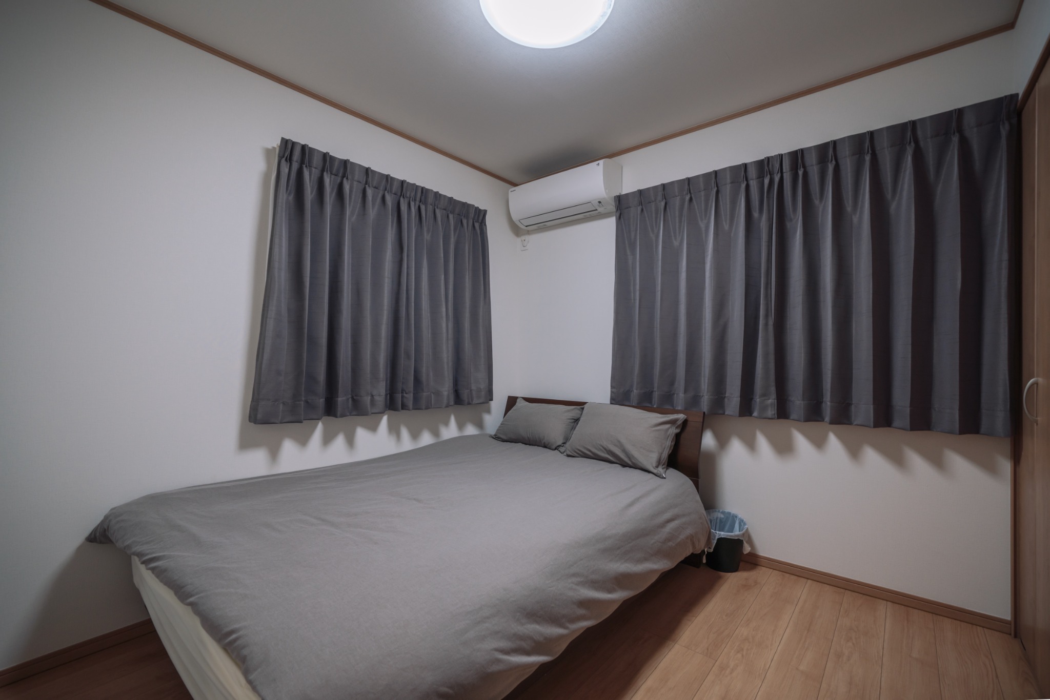 寝室1 Bed Room 1