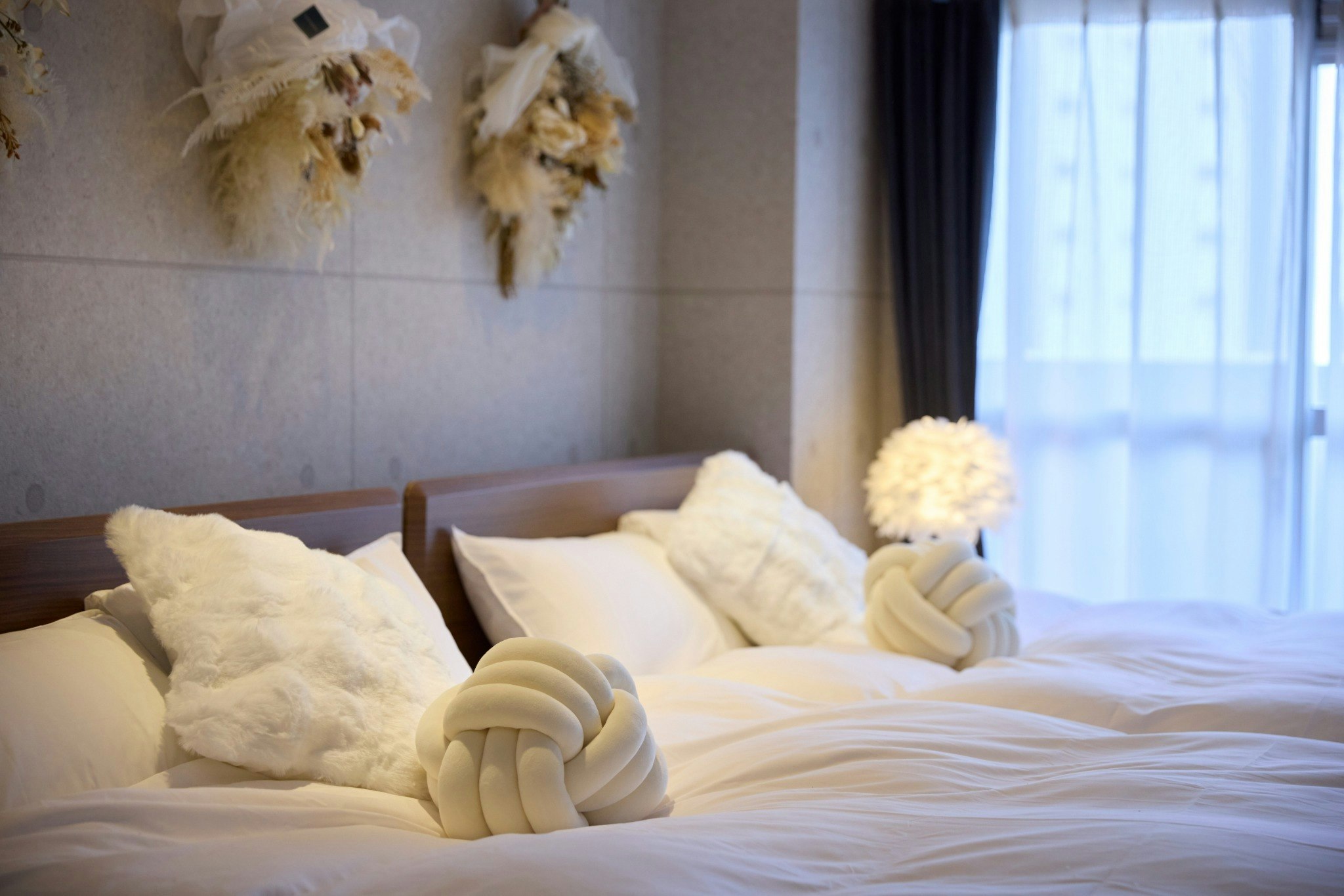 【最大8名】48m2 2LDK | ベッド5台 | 駅3分/ ジブリパークまで車で30分