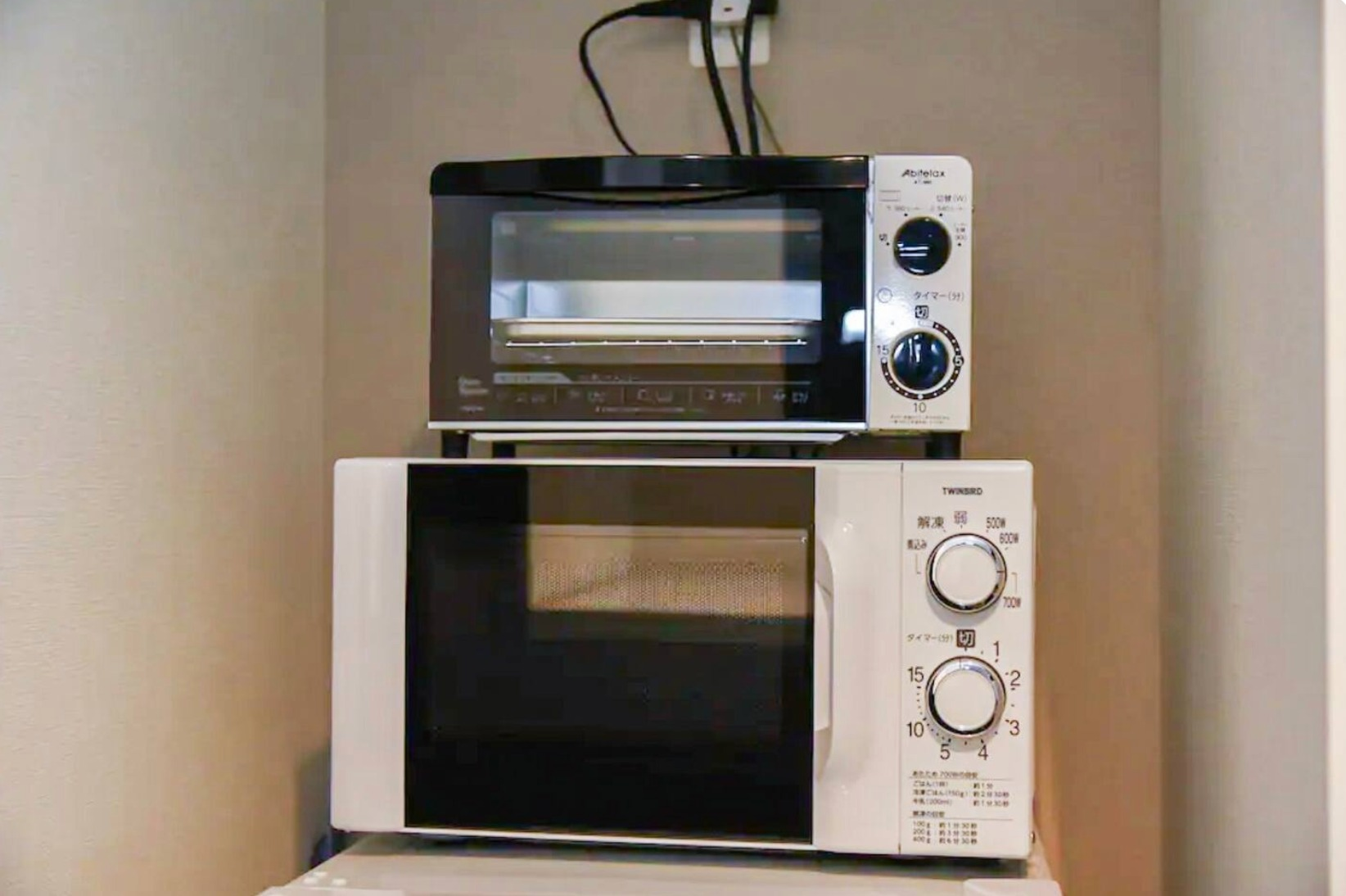 トースターと電子レンジ