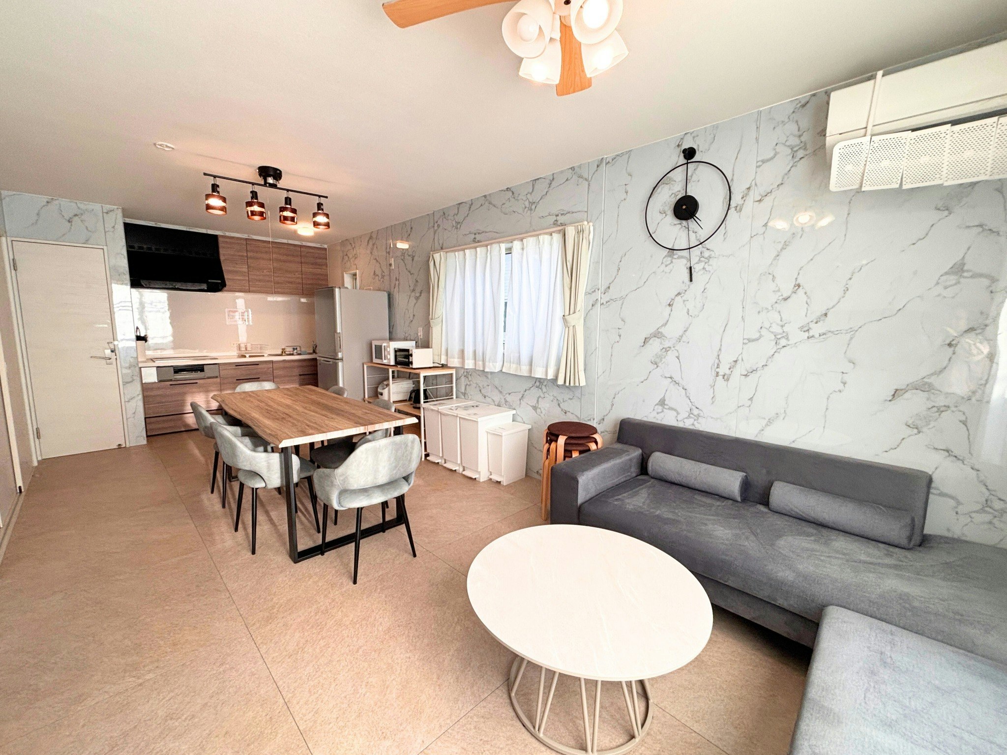 グランディオーソ沖縄ヴィラ恩納3F/青の洞窟至近/ビーチ目前/広々4LDK